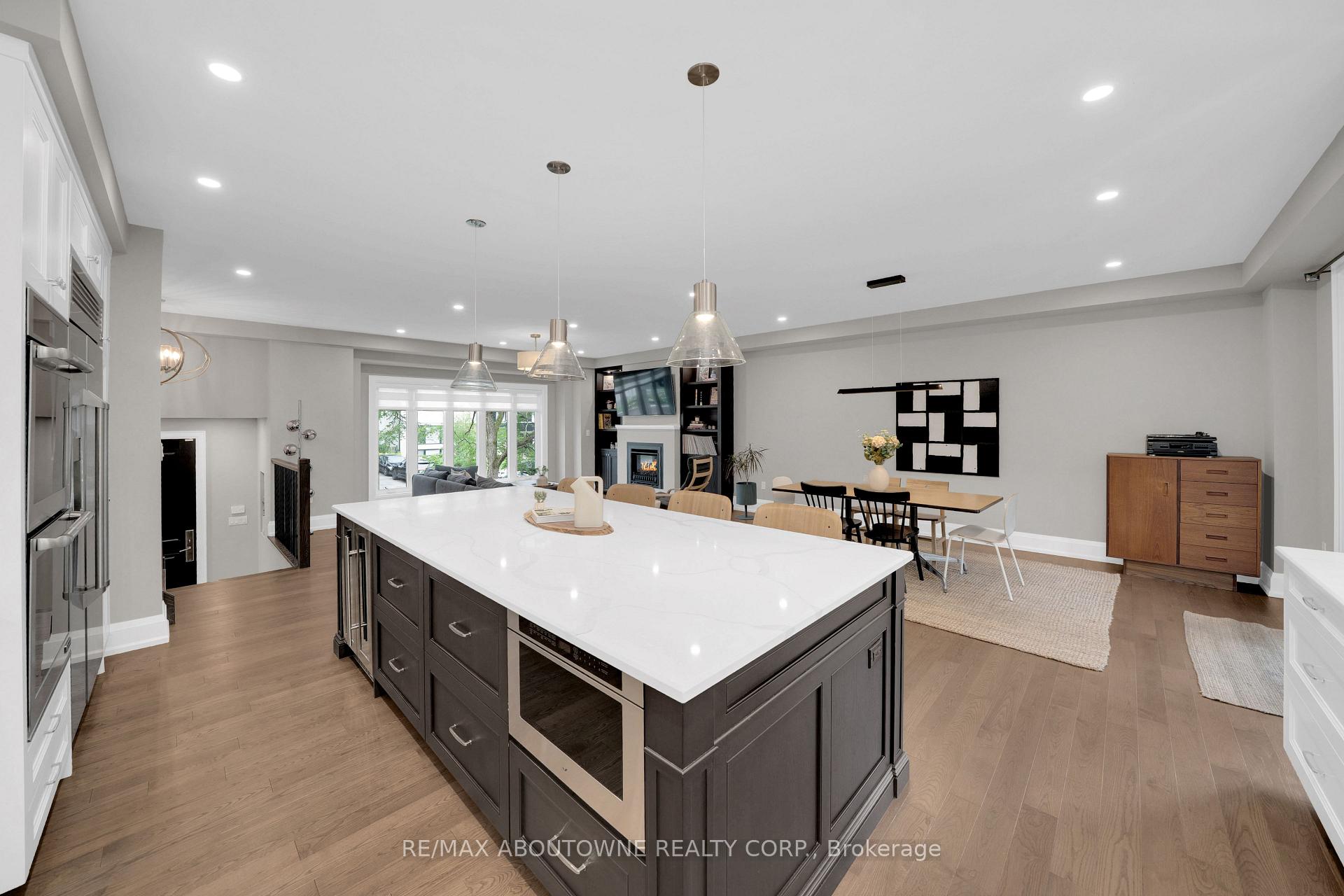 Photo 14 of 438 Southland Crescent, Oakville, West — HOMEH