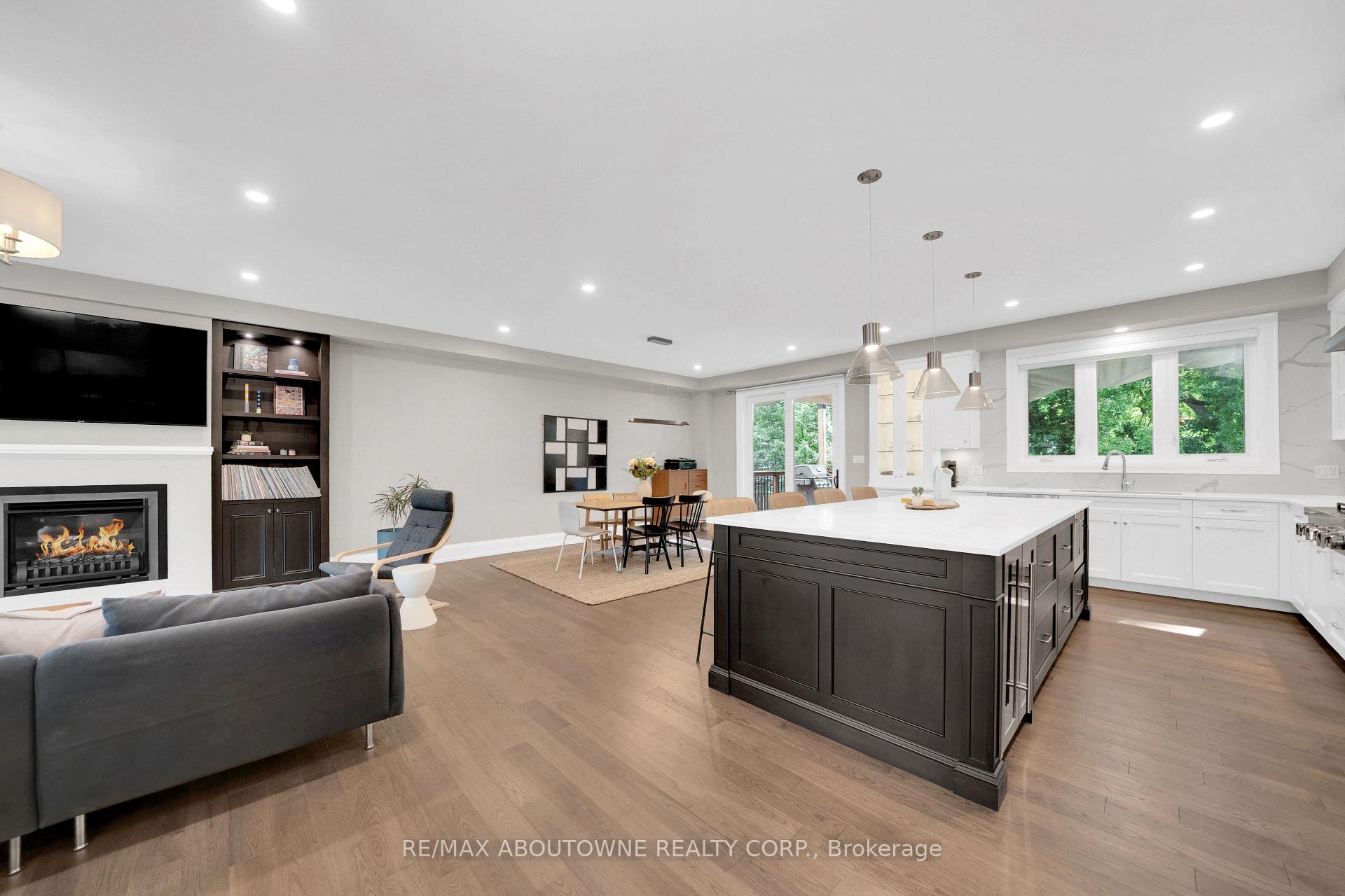 Photo 15 of 438 Southland Crescent, Oakville, West — HOMEH