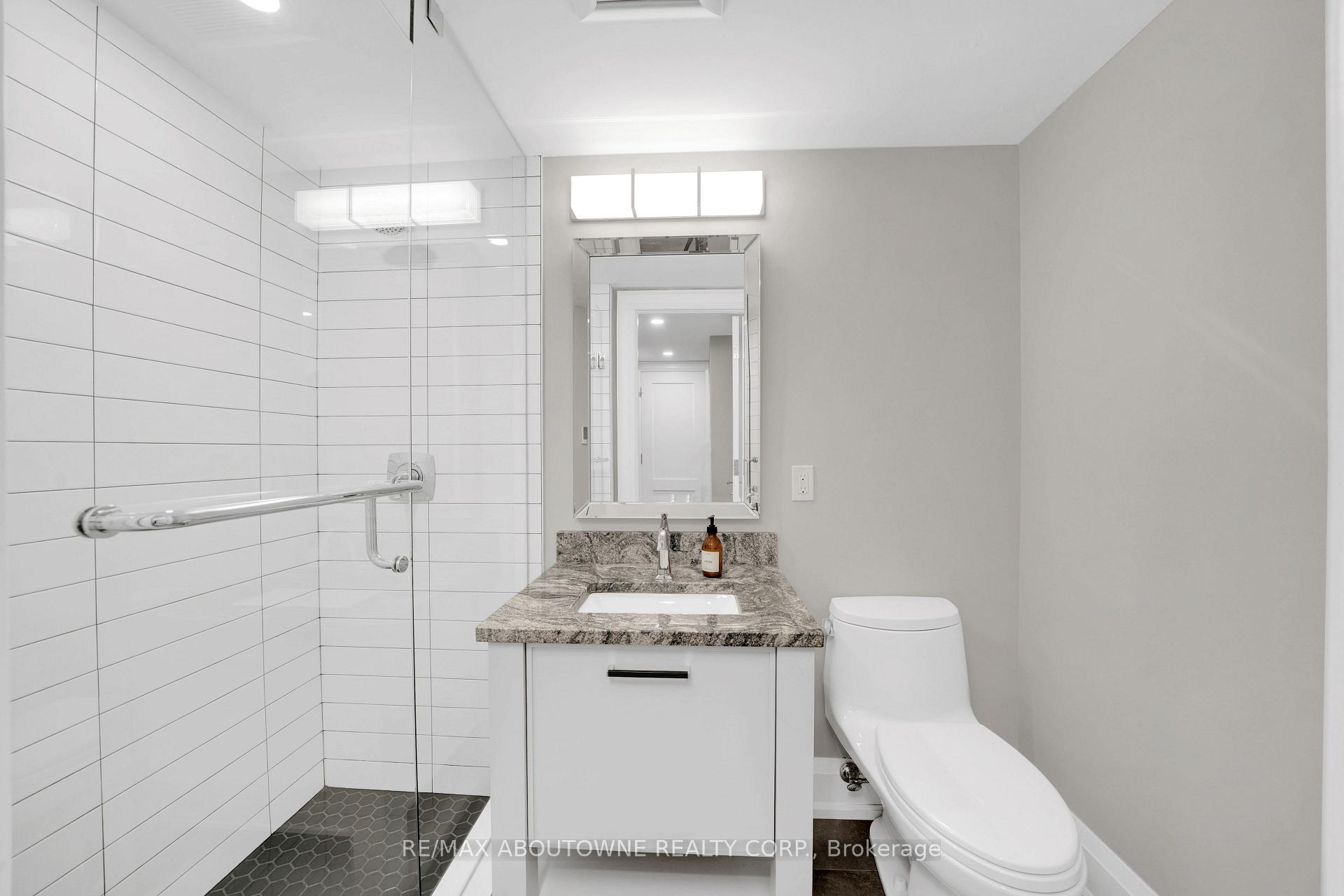 Photo 41 of 438 Southland Crescent, Oakville, West — HOMEH