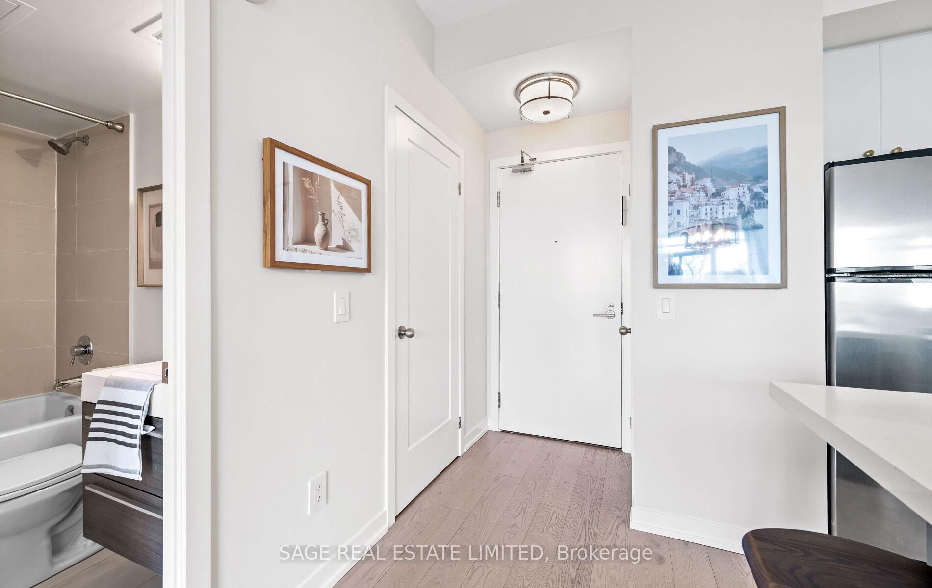 Photo 4 of Unit 525, 8 Fieldway Road, Etobicoke, Islington-City Centre West — HOMEH