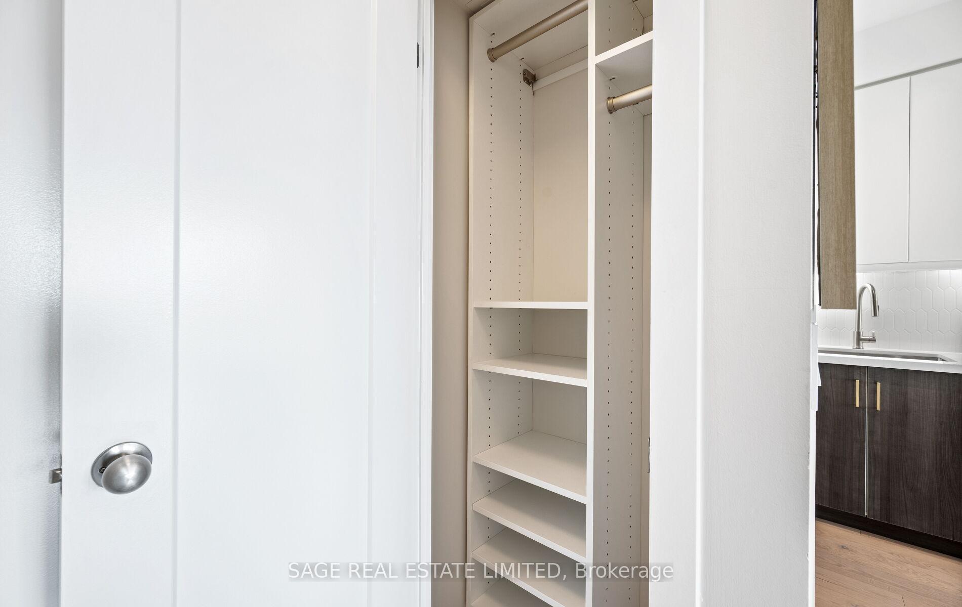 Photo 5 of Unit 525, 8 Fieldway Road, Etobicoke, Islington-City Centre West — HOMEH