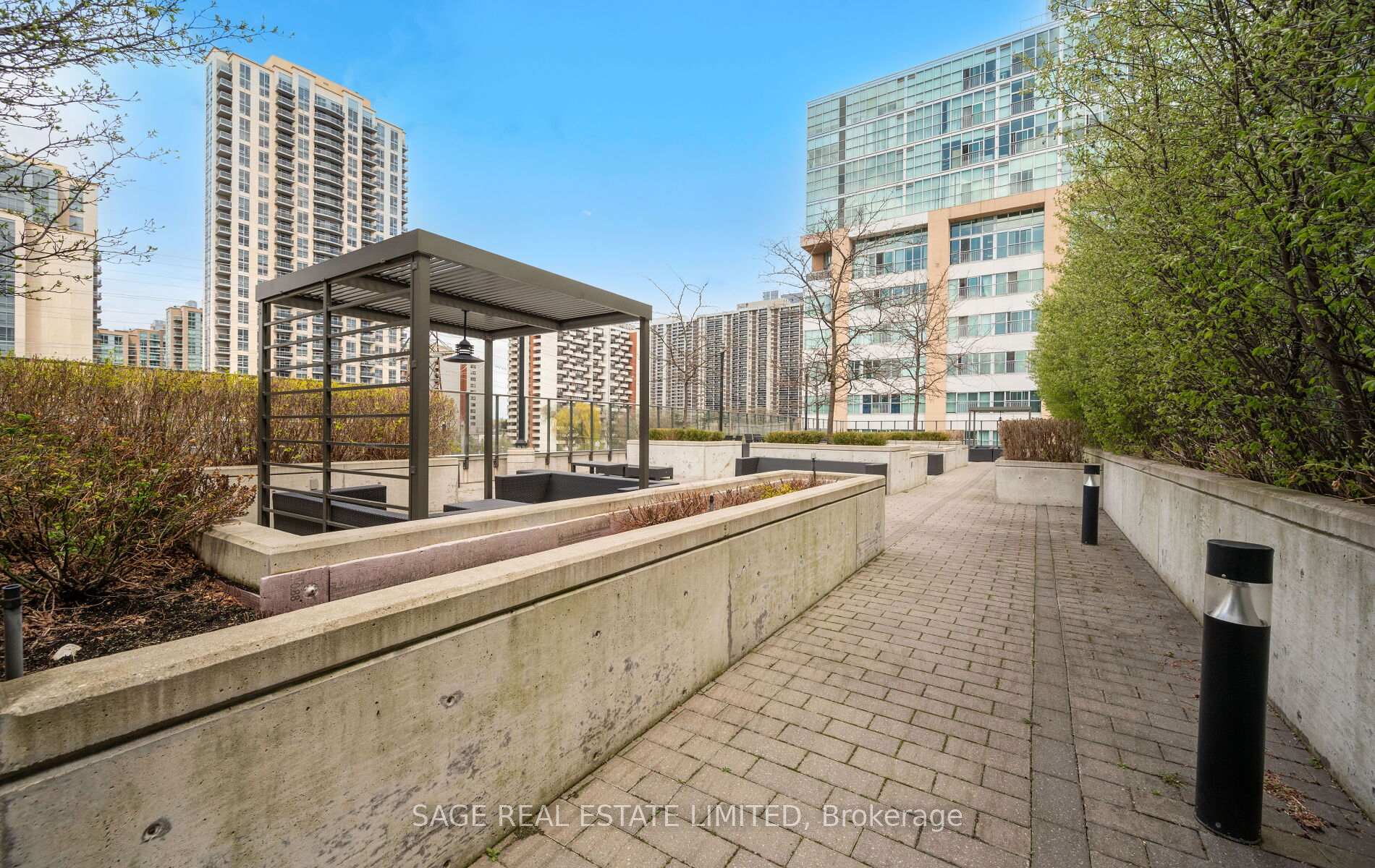 Photo 35 of Unit 525, 8 Fieldway Road, Etobicoke, Islington-City Centre West — HOMEH