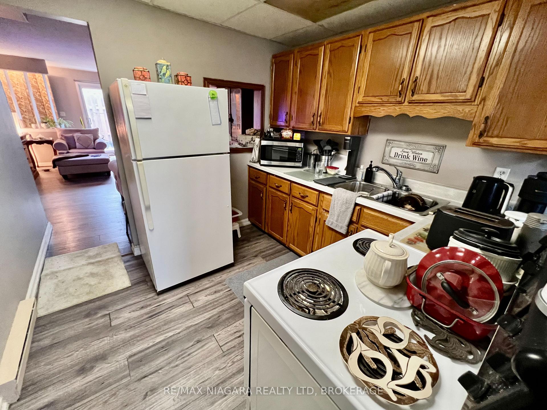 Photo 12 of Unit 2, 8646 Willoughby Drive, Niagara Falls, Chippawa — HOMEH