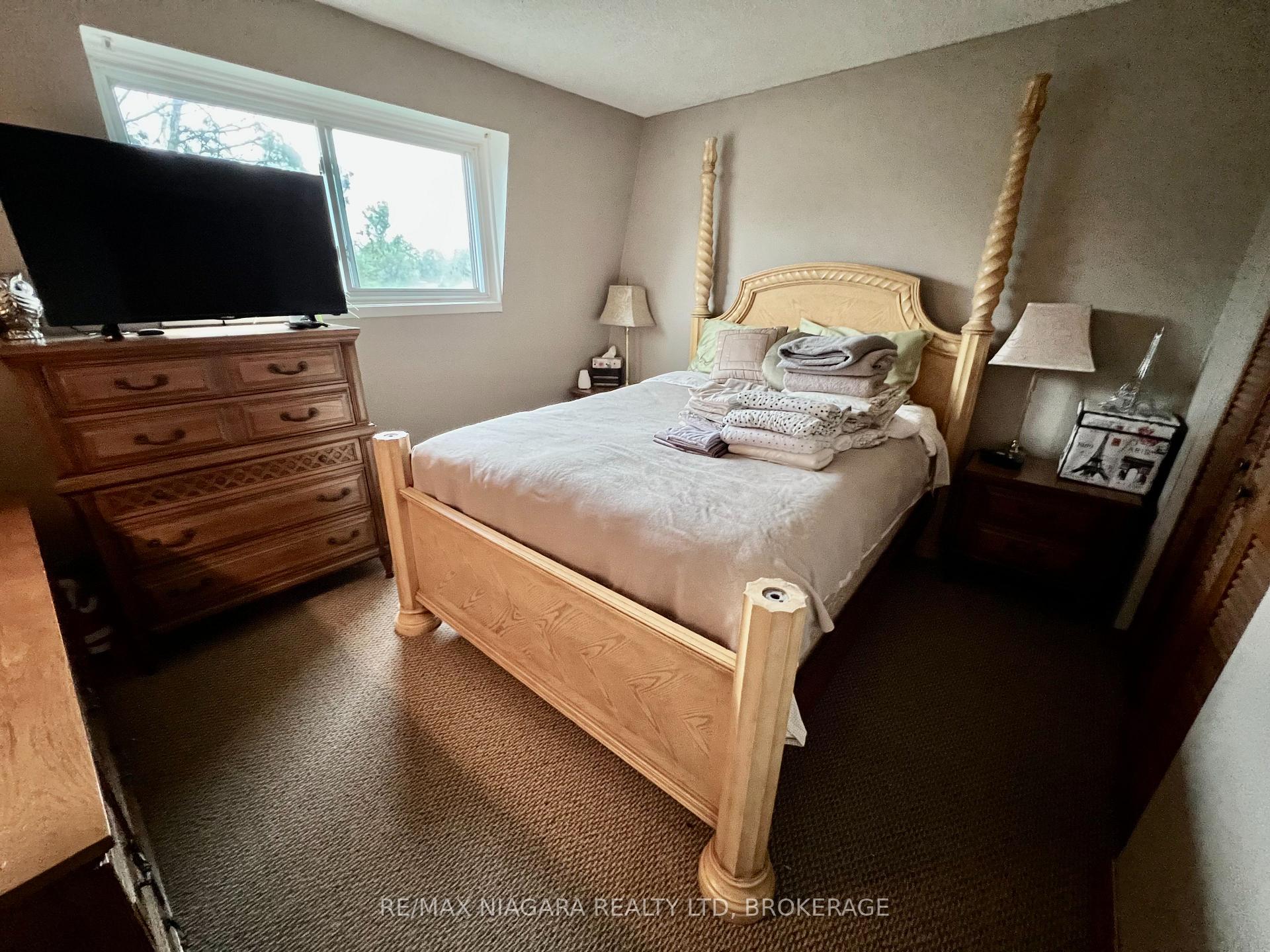 Photo 31 of Unit 2, 8646 Willoughby Drive, Niagara Falls, Chippawa — HOMEH