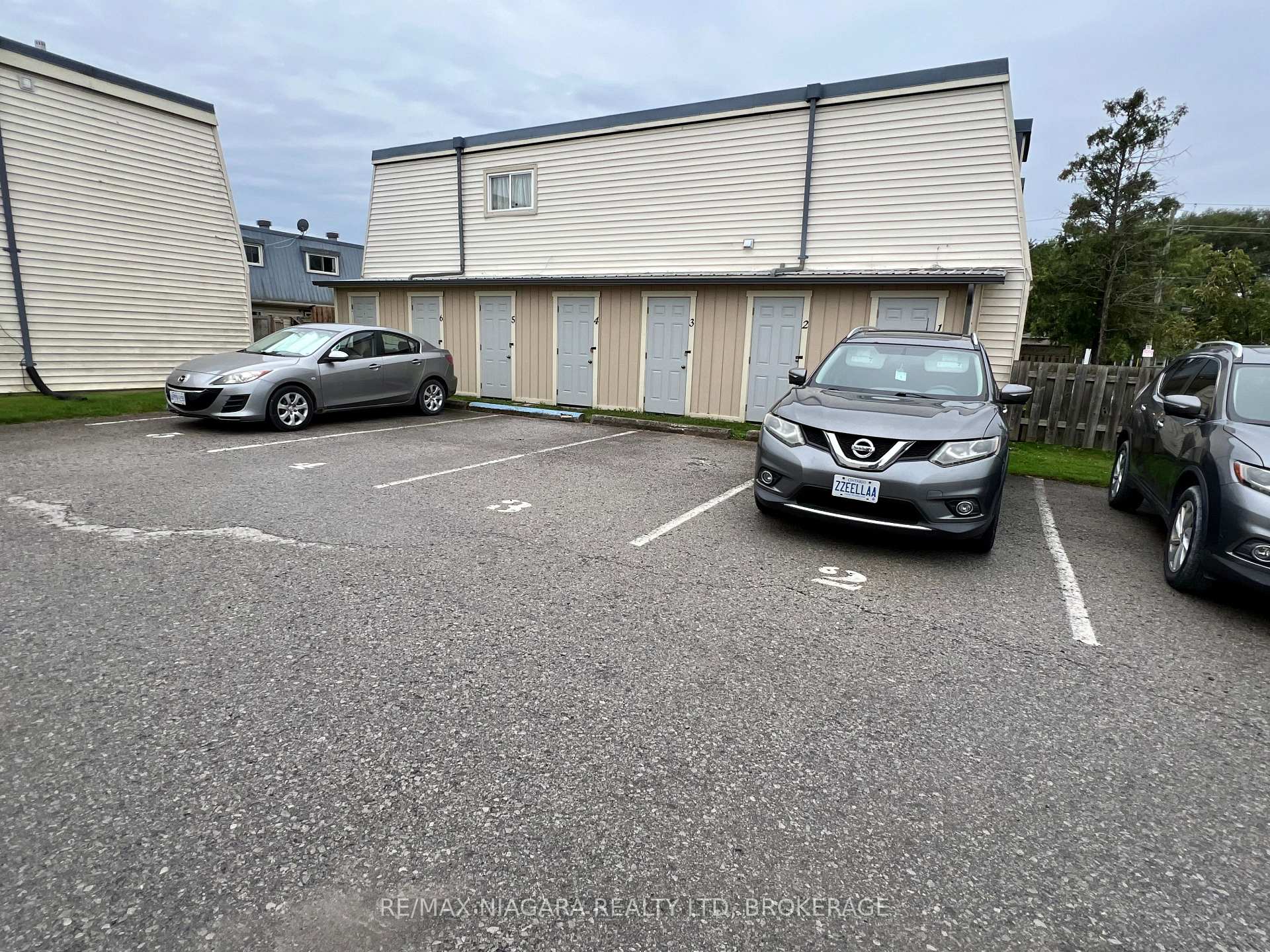 Photo 45 of Unit 2, 8646 Willoughby Drive, Niagara Falls, Chippawa — HOMEH