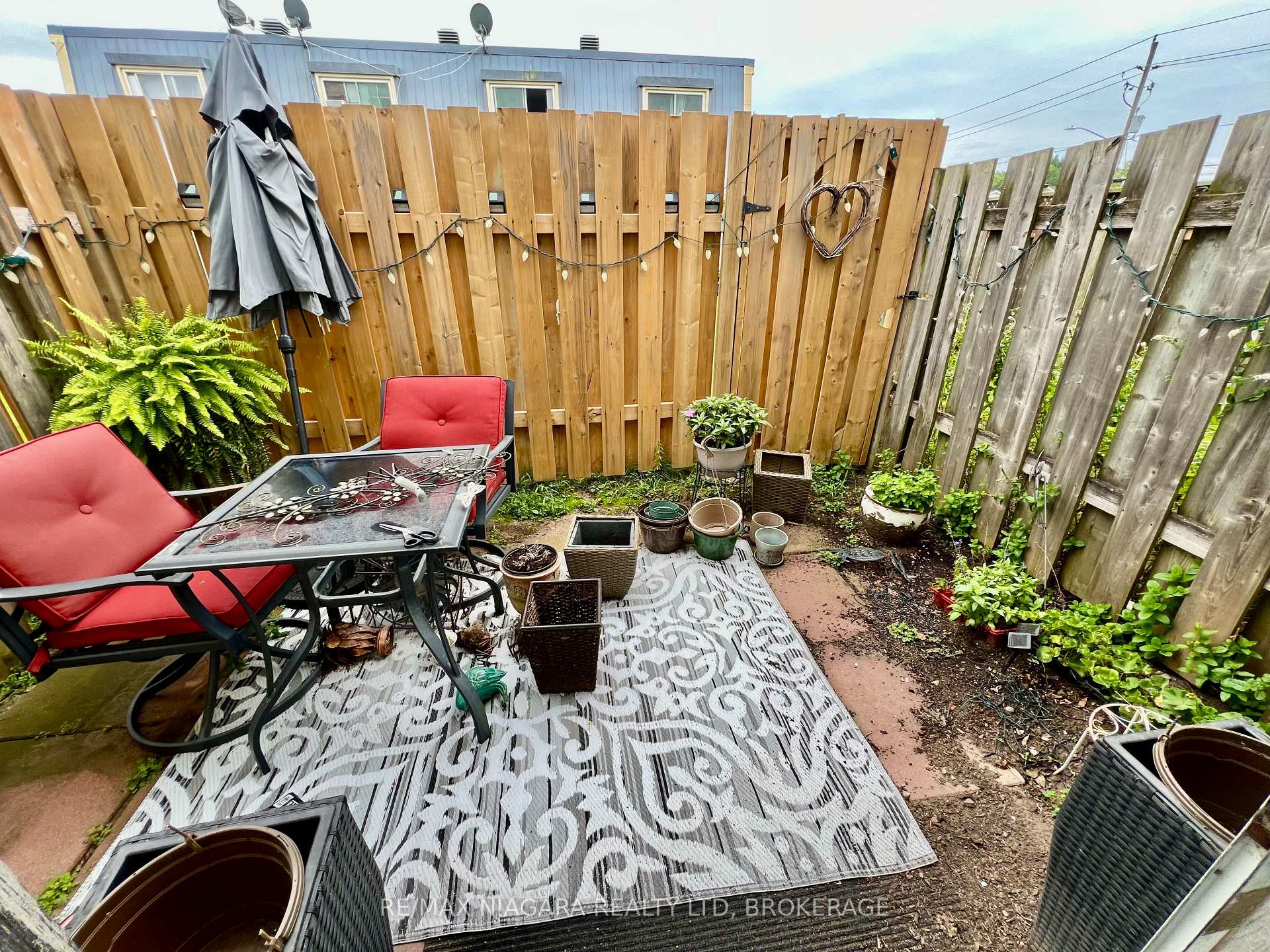 Photo 48 of Unit 2, 8646 Willoughby Drive, Niagara Falls, Chippawa — HOMEH