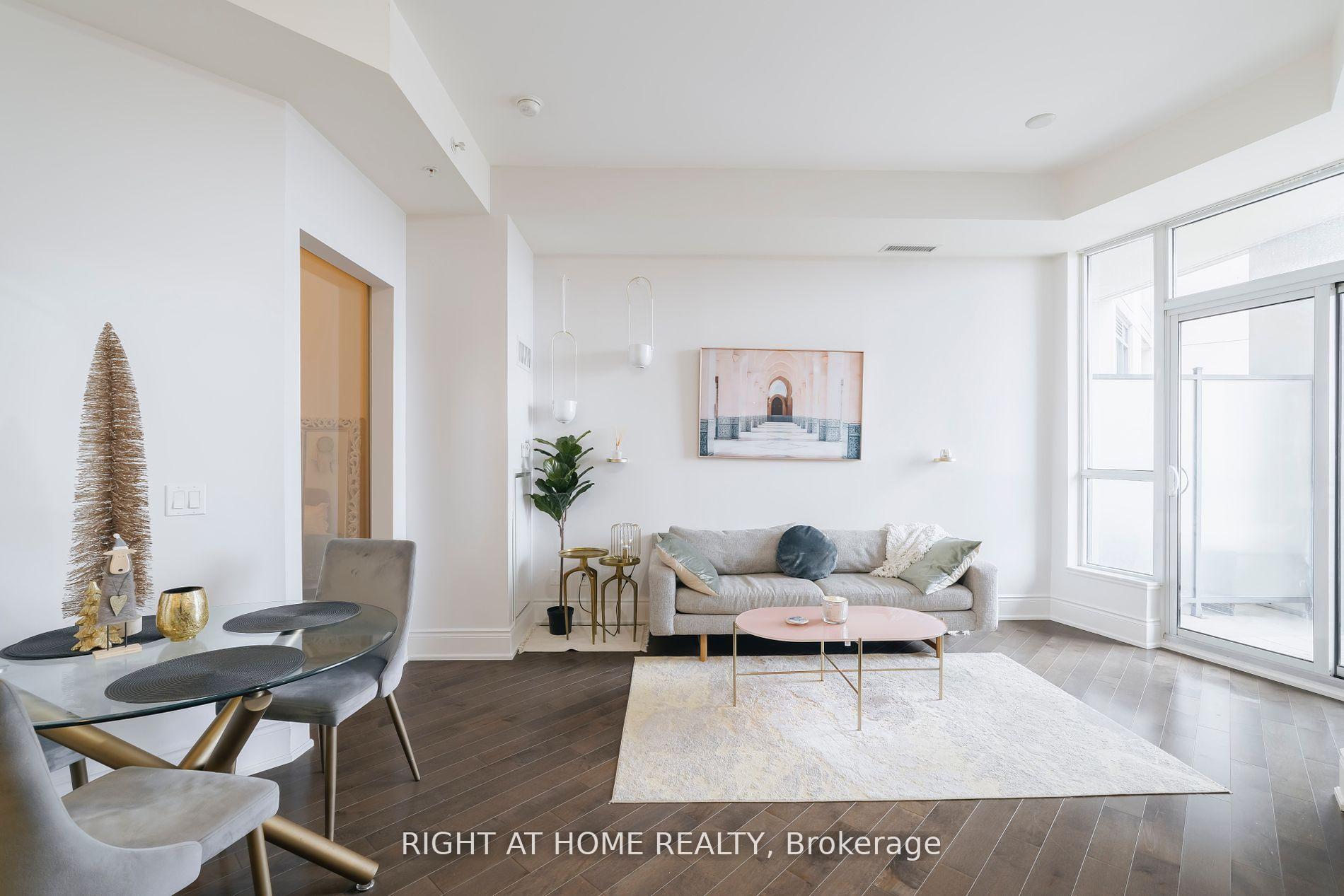 Photo of Unit 918, 23 Glebe Road W