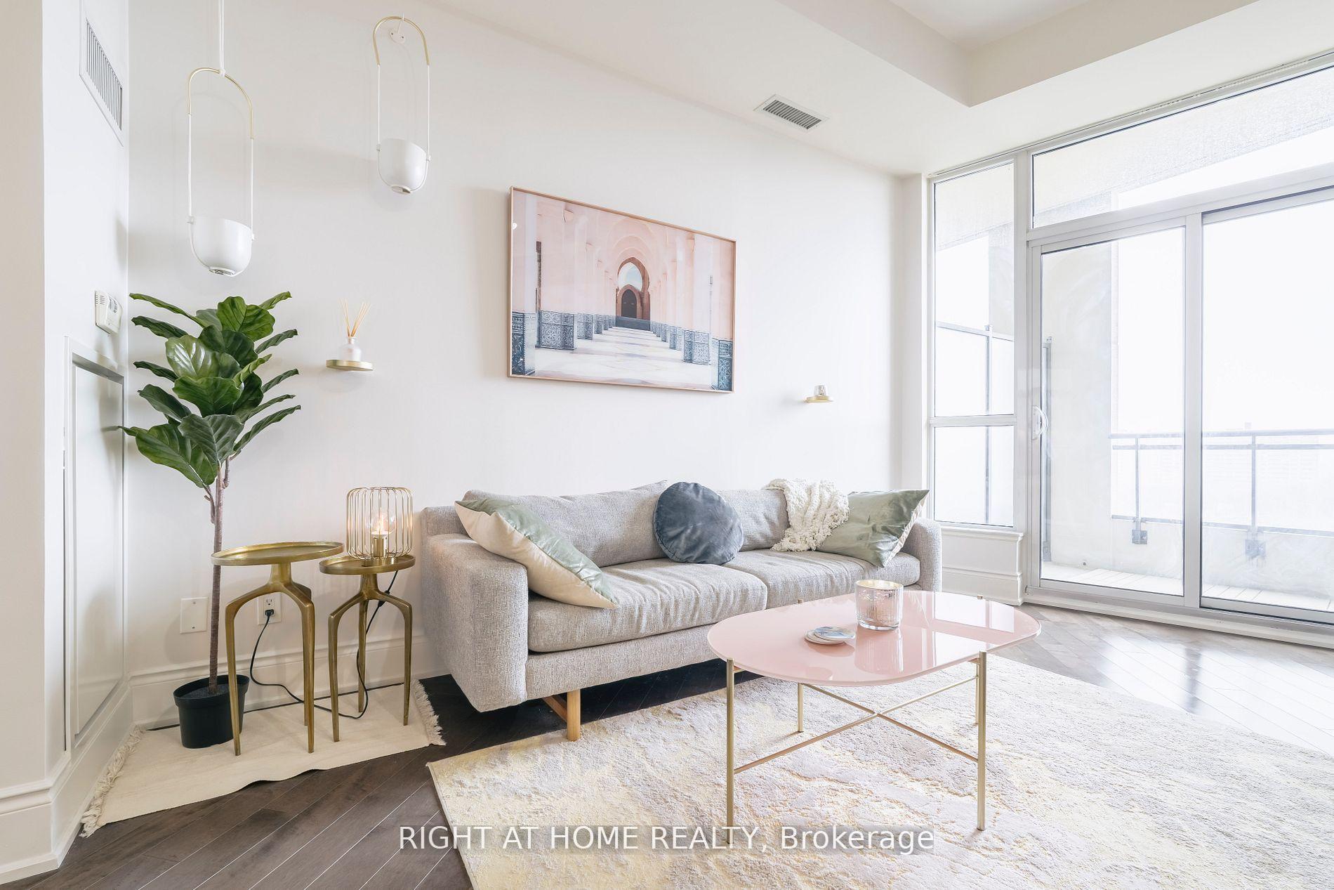 Photo 5 of Unit 918, 23 Glebe Road W, Toronto, Yonge-Eglinton — HOMEH