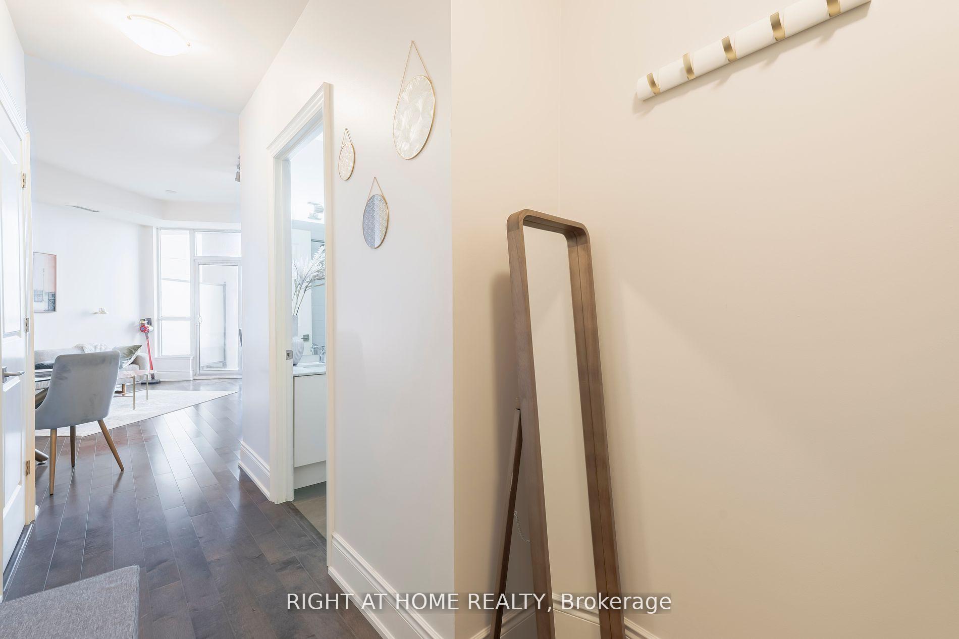 Photo 13 of Unit 918, 23 Glebe Road W, Toronto, Yonge-Eglinton — HOMEH