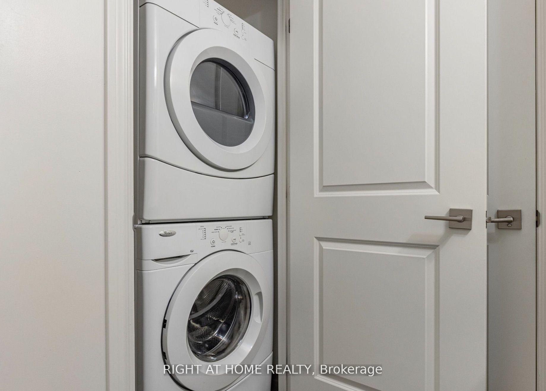 Photo 14 of Unit 918, 23 Glebe Road W, Toronto, Yonge-Eglinton — HOMEH
