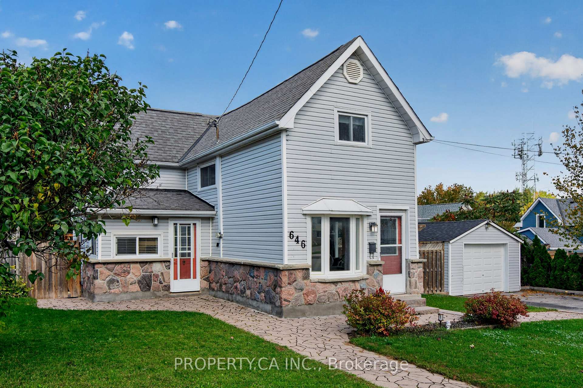 Photo 1 of 646 Victoria Street, Midland — HOMEH