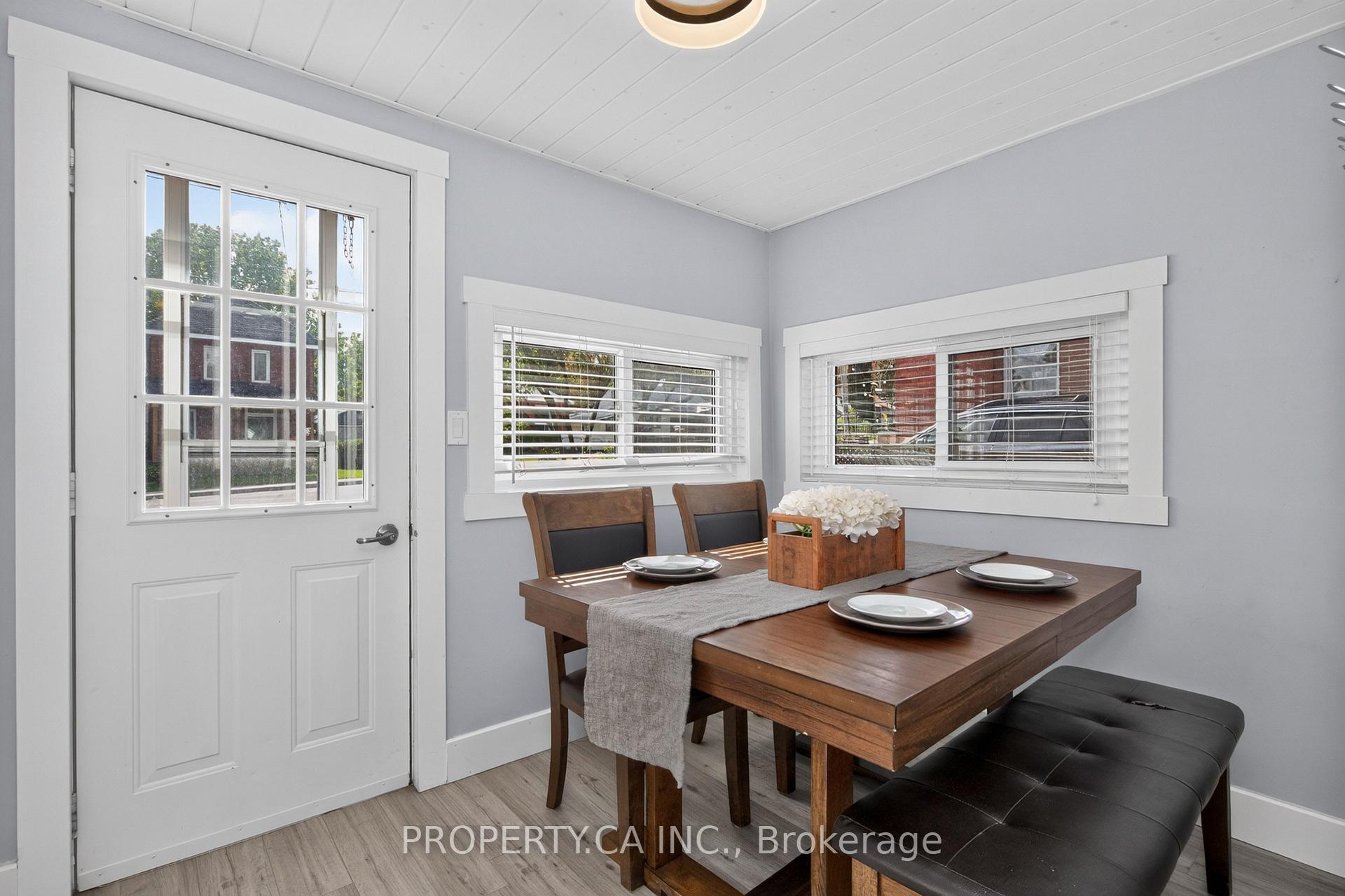 Photo 20 of 646 Victoria Street, Midland — HOMEH