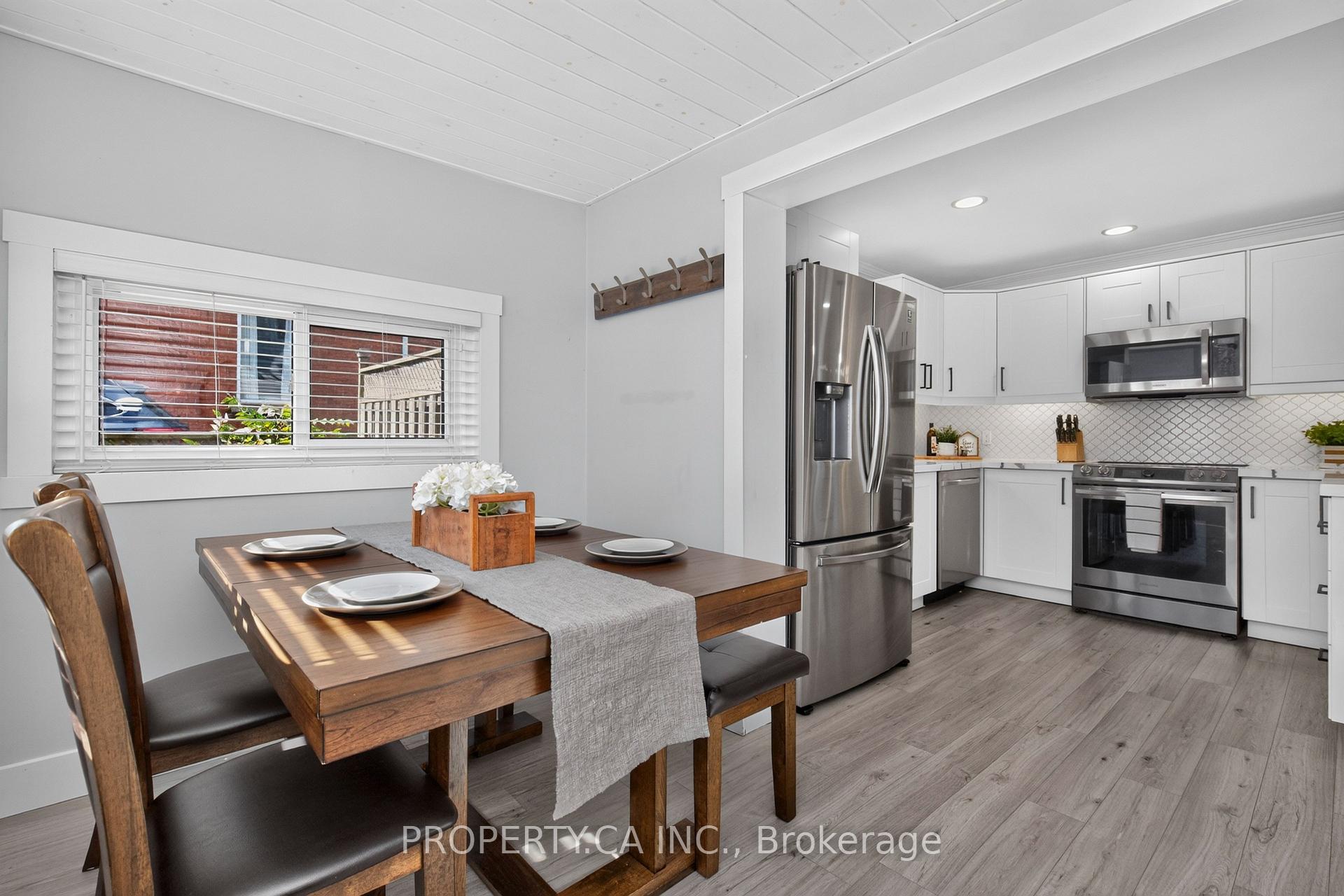 Photo 21 of 646 Victoria Street, Midland — HOMEH