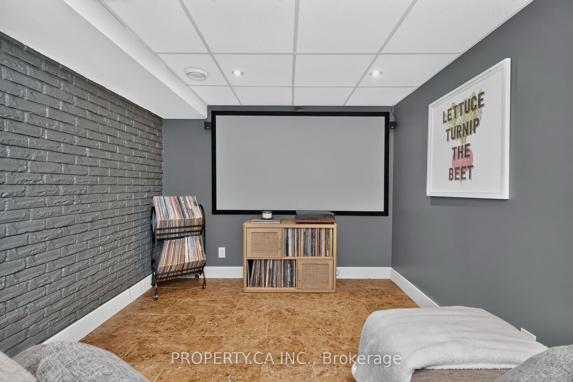 Photo 38 of 646 Victoria Street, Midland — HOMEH