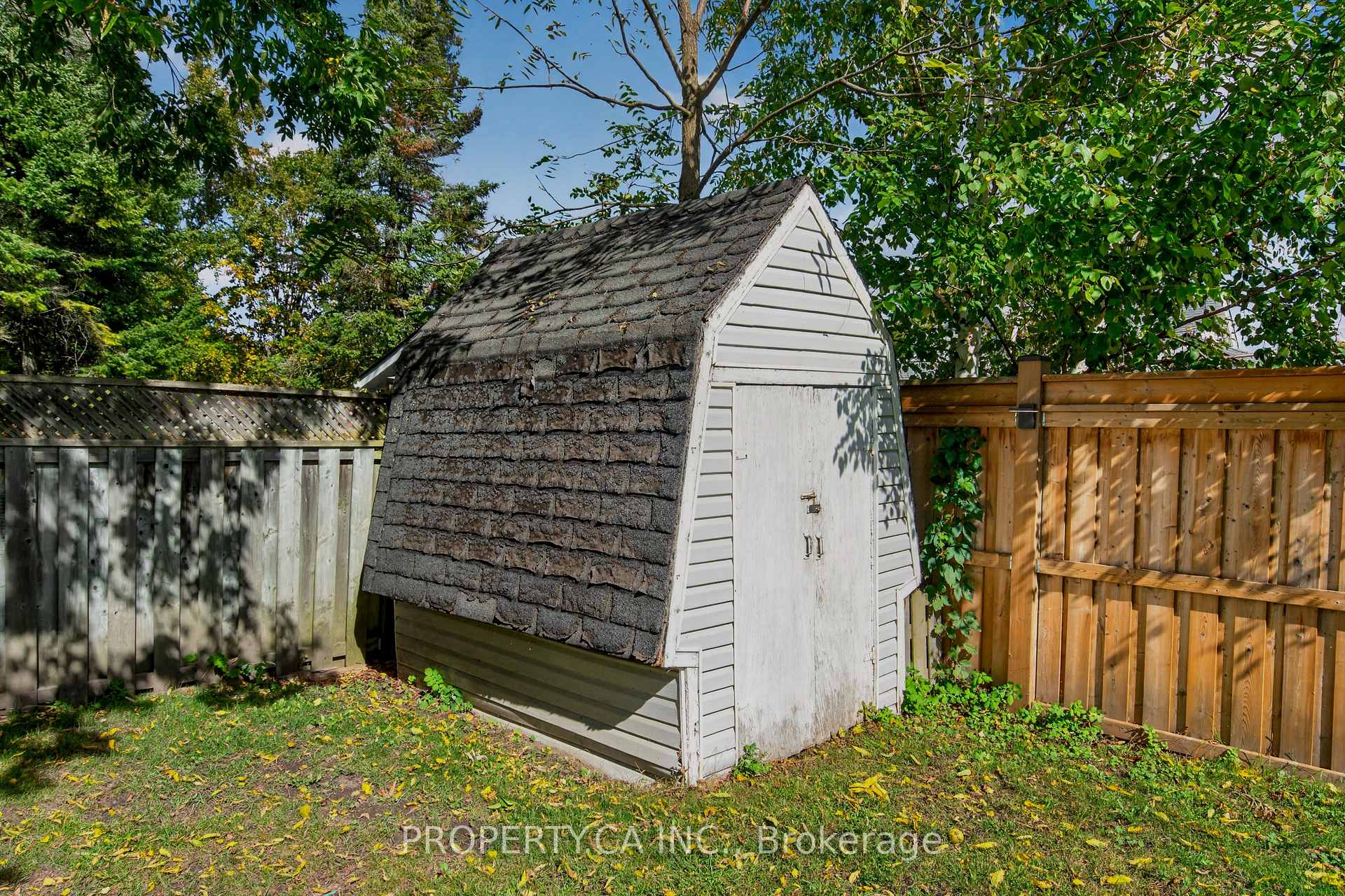 Photo 47 of 646 Victoria Street, Midland — HOMEH