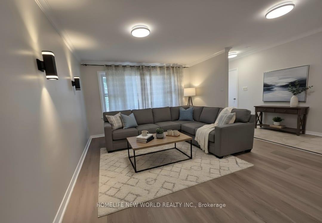 Photo 2 of 544 Mary Street E, Whitby, Downtown Whitby — HOMEH