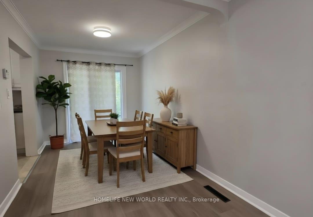 Photo 5 of 544 Mary Street E, Whitby, Downtown Whitby — HOMEH