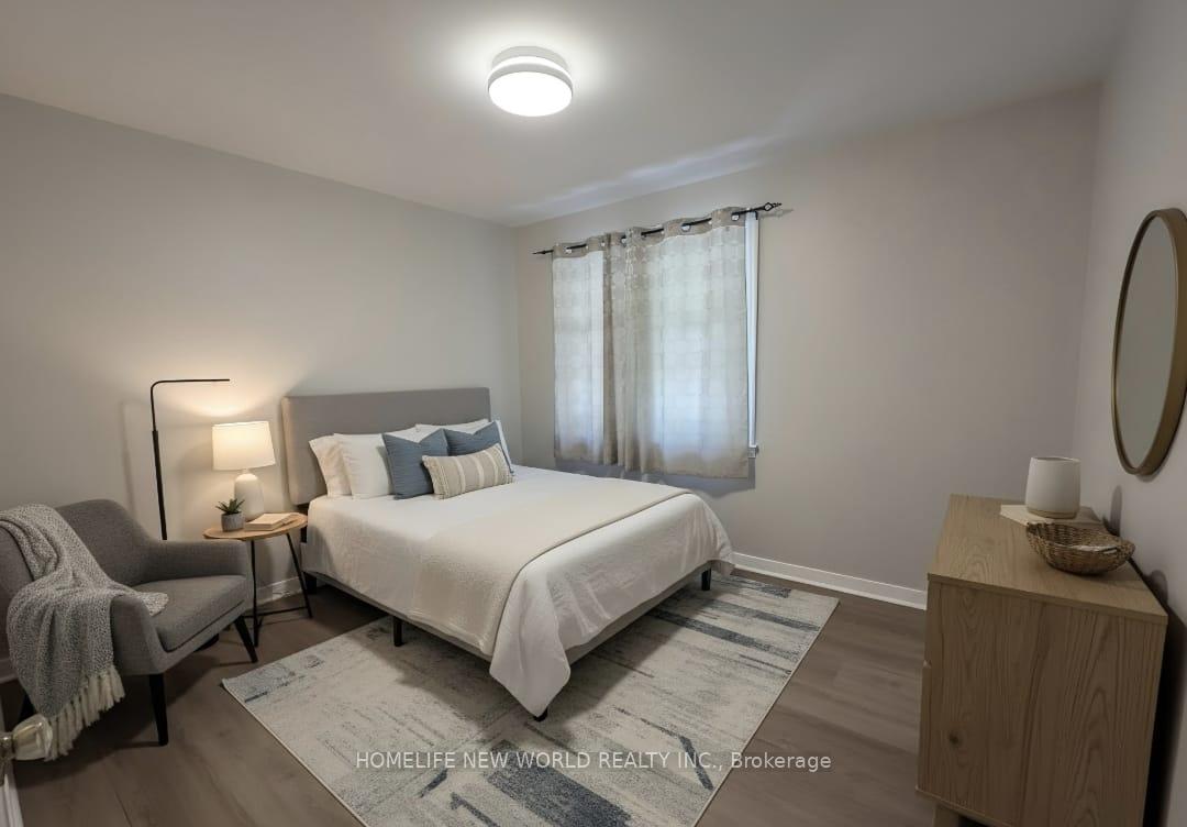 Photo 10 of 544 Mary Street E, Whitby, Downtown Whitby — HOMEH
