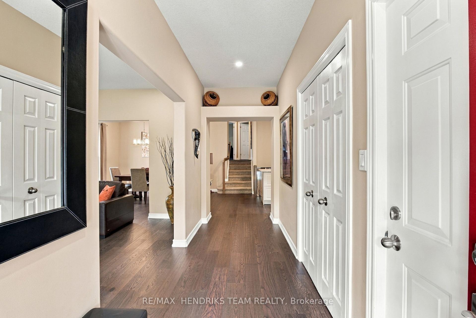 Photo 24 of 13 Timber Lane, St. Catharines, Lakeport — HOMEH