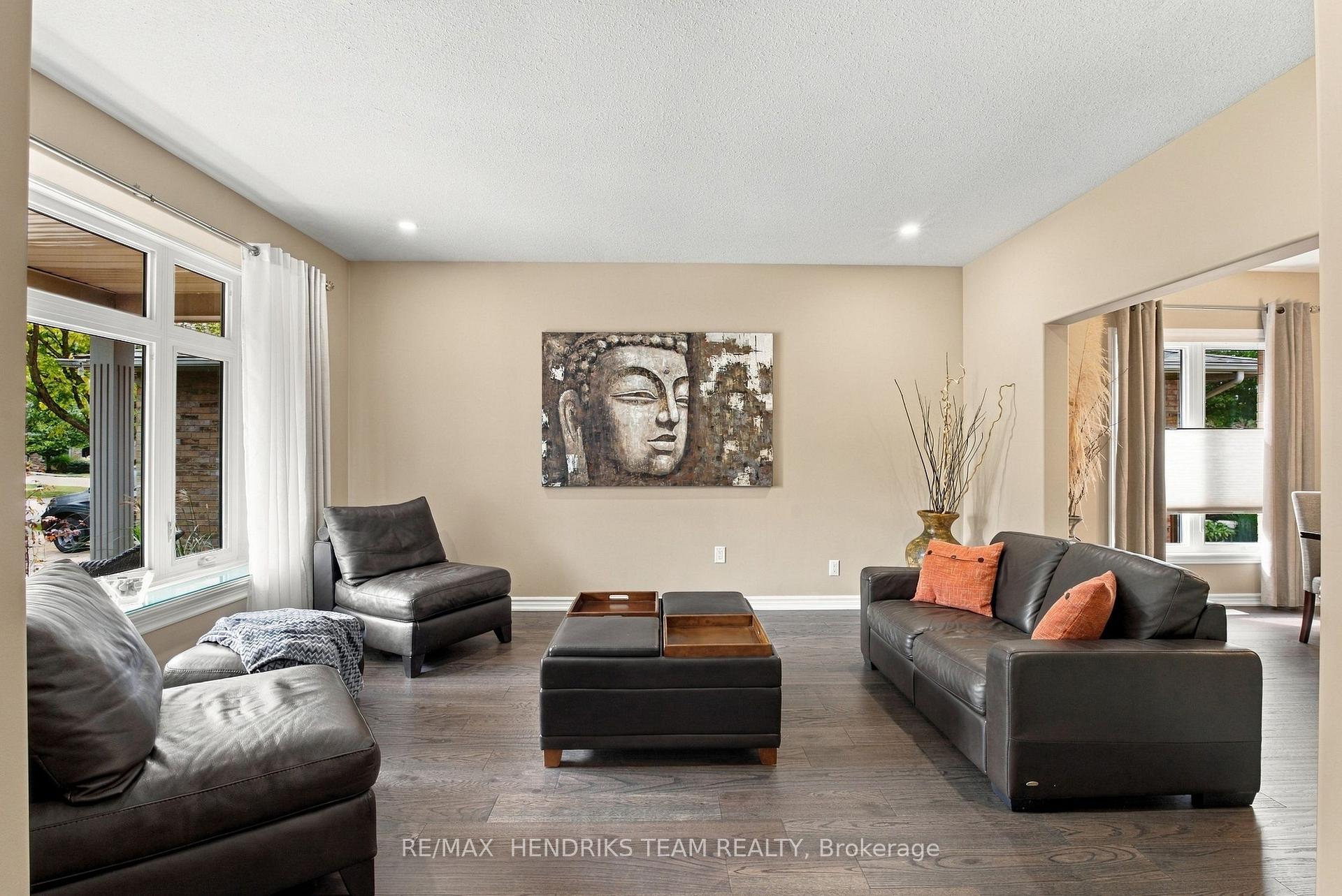 Photo 28 of 13 Timber Lane, St. Catharines, Lakeport — HOMEH