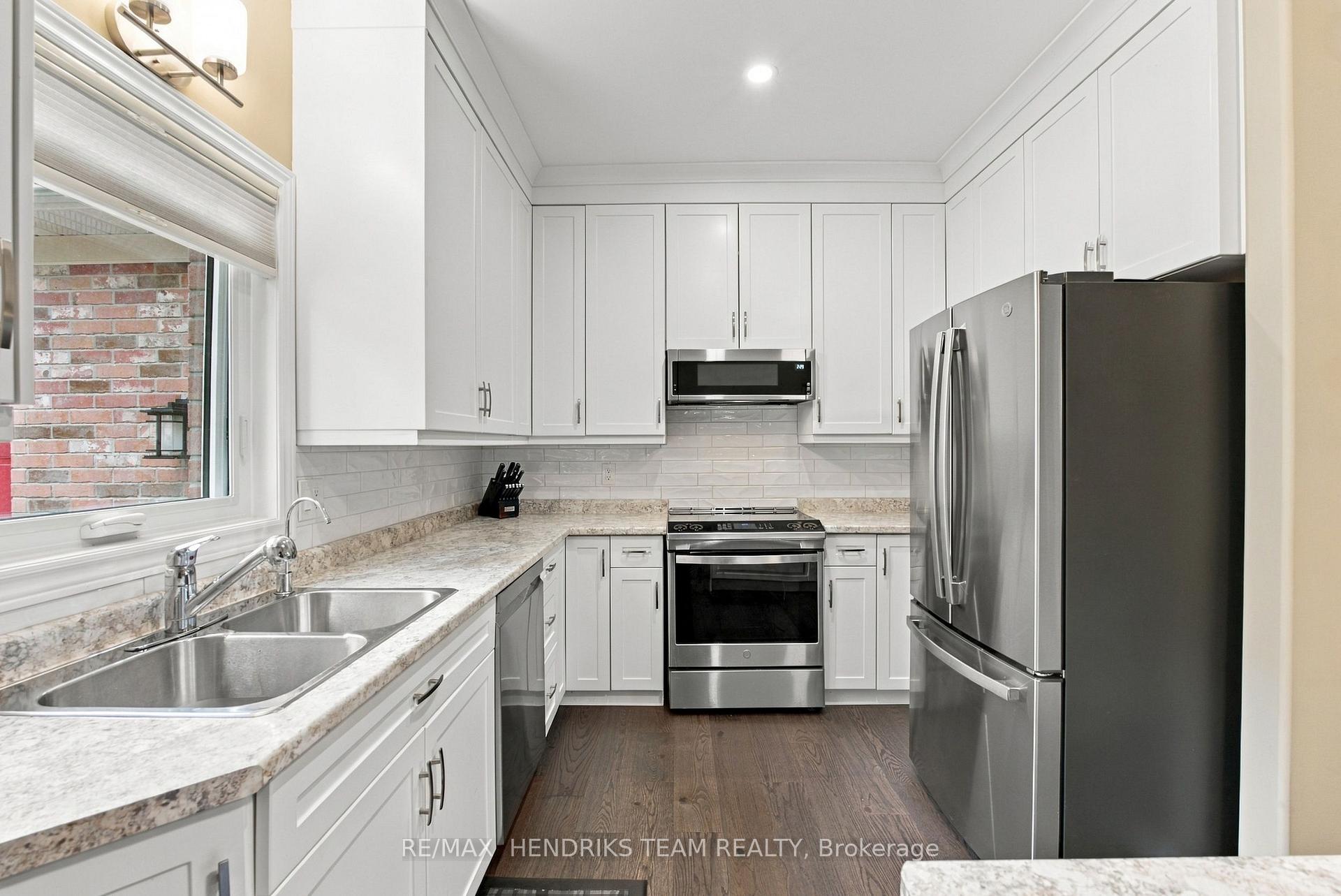 Photo 43 of 13 Timber Lane, St. Catharines, Lakeport — HOMEH