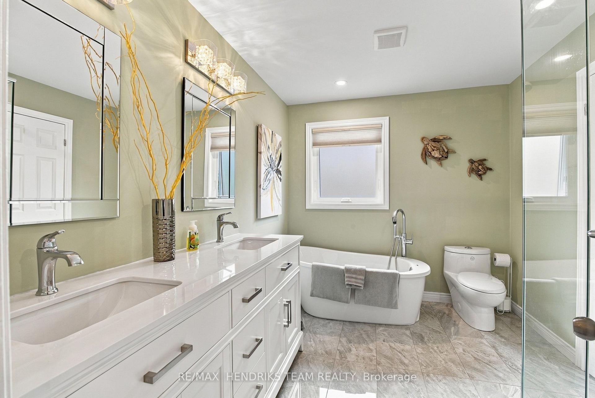 Photo 63 of 13 Timber Lane, St. Catharines, Lakeport — HOMEH