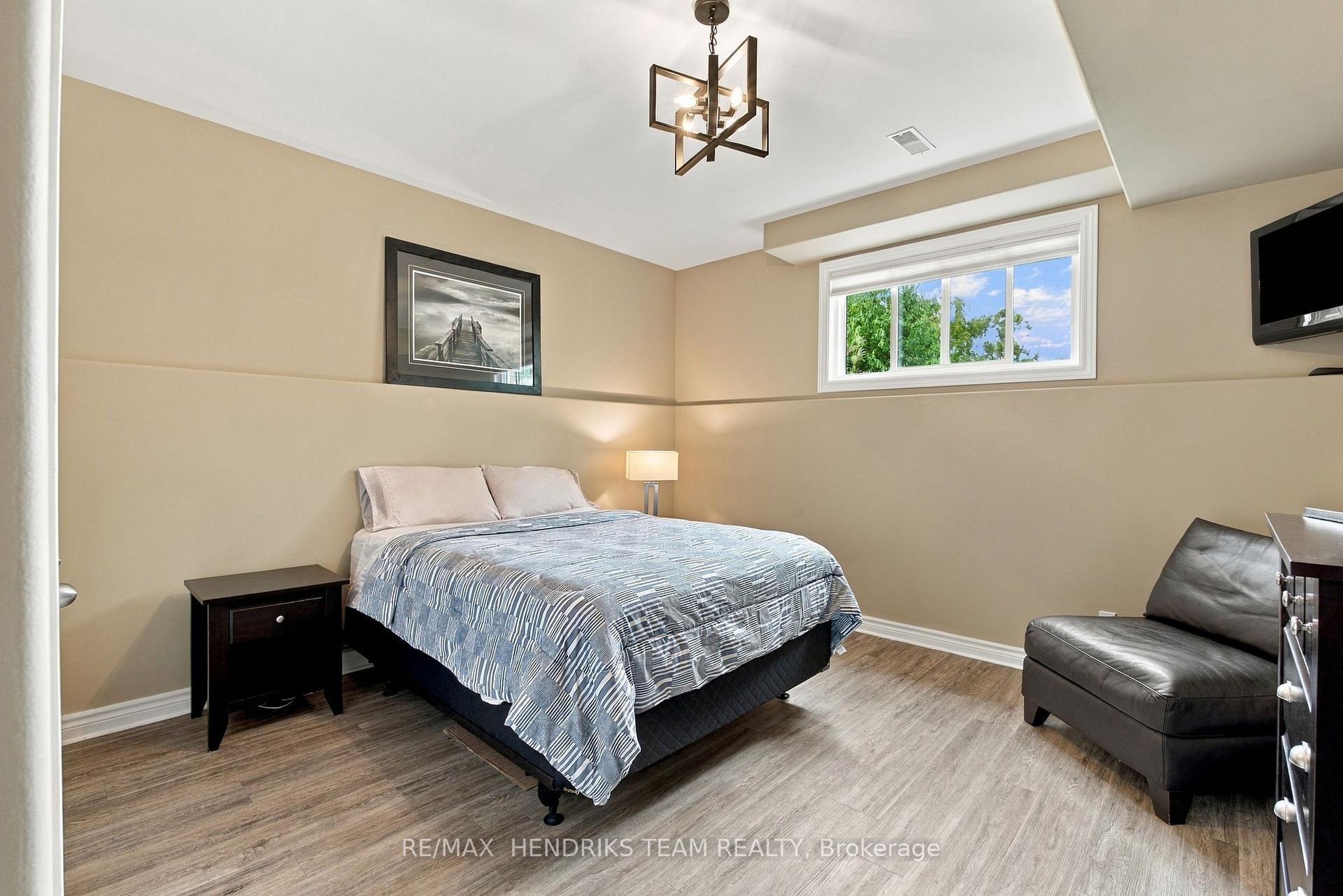 Photo 70 of 13 Timber Lane, St. Catharines, Lakeport — HOMEH