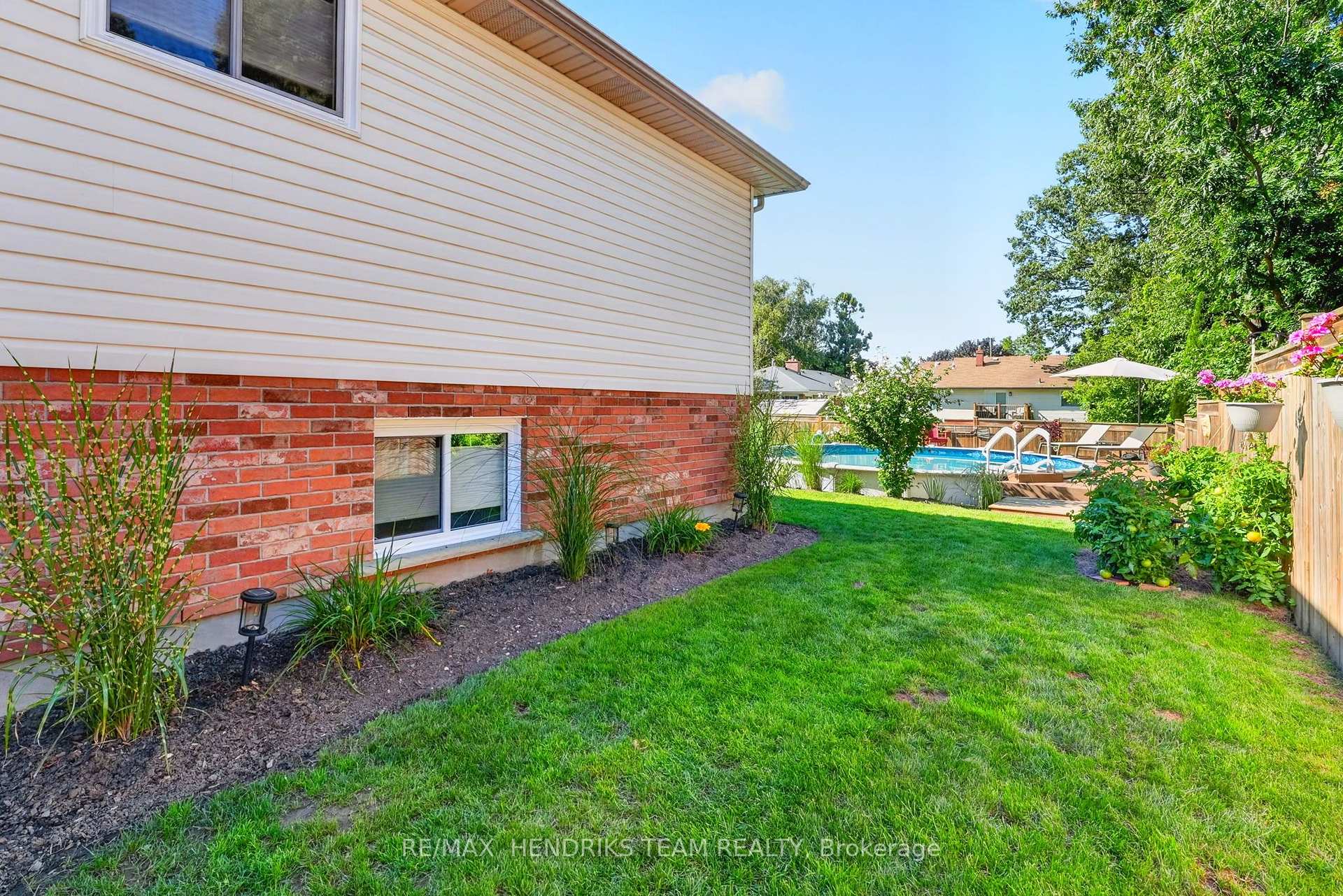 Photo 80 of 13 Timber Lane, St. Catharines, Lakeport — HOMEH