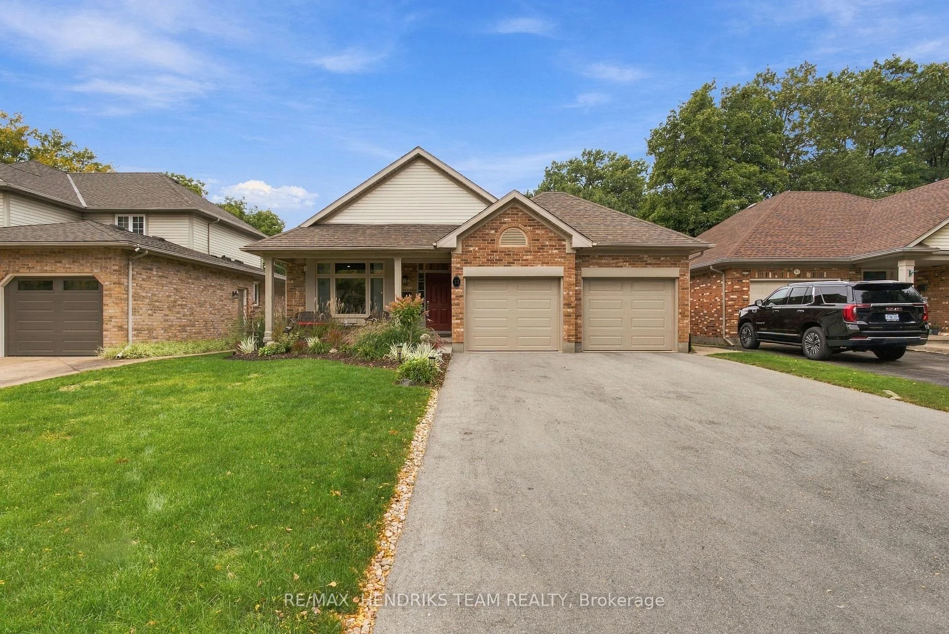 Photo 5 of 13 Timber Lane, St. Catharines, Lakeport — HOMEH
