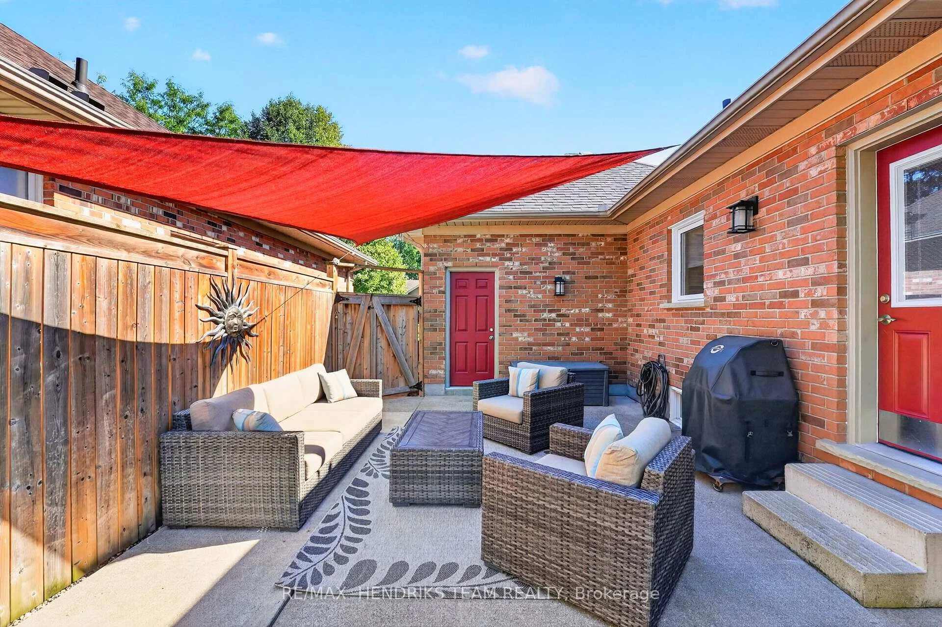 Photo 42 of 13 Timber Lane, St. Catharines, Lakeport — HOMEH