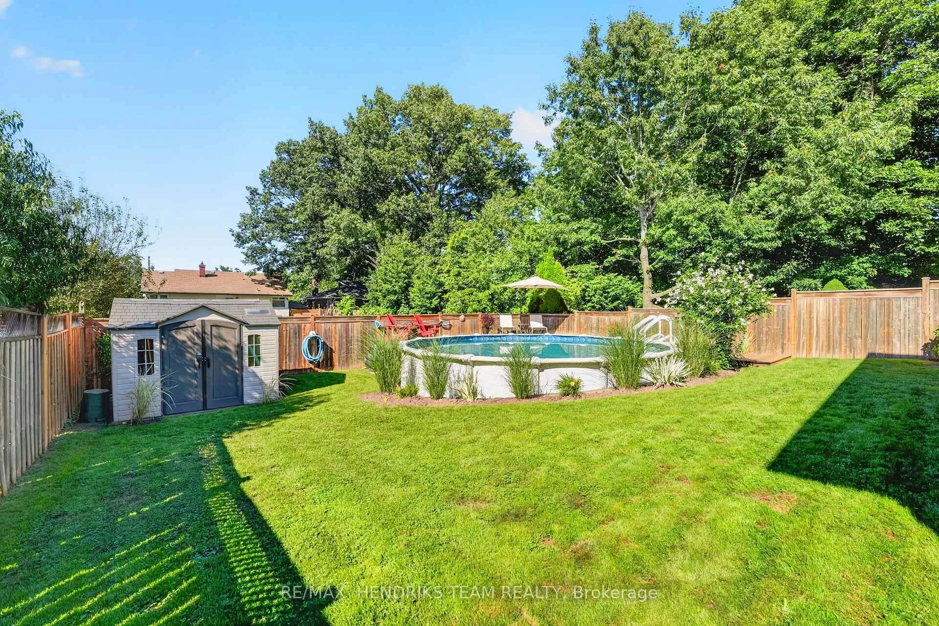 Photo 48 of 13 Timber Lane, St. Catharines, Lakeport — HOMEH