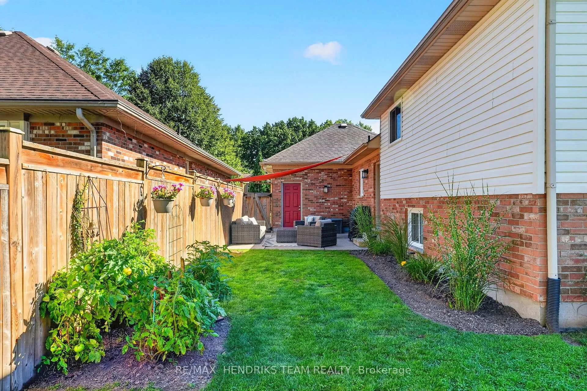 Photo 64 of 13 Timber Lane, St. Catharines, Lakeport — HOMEH