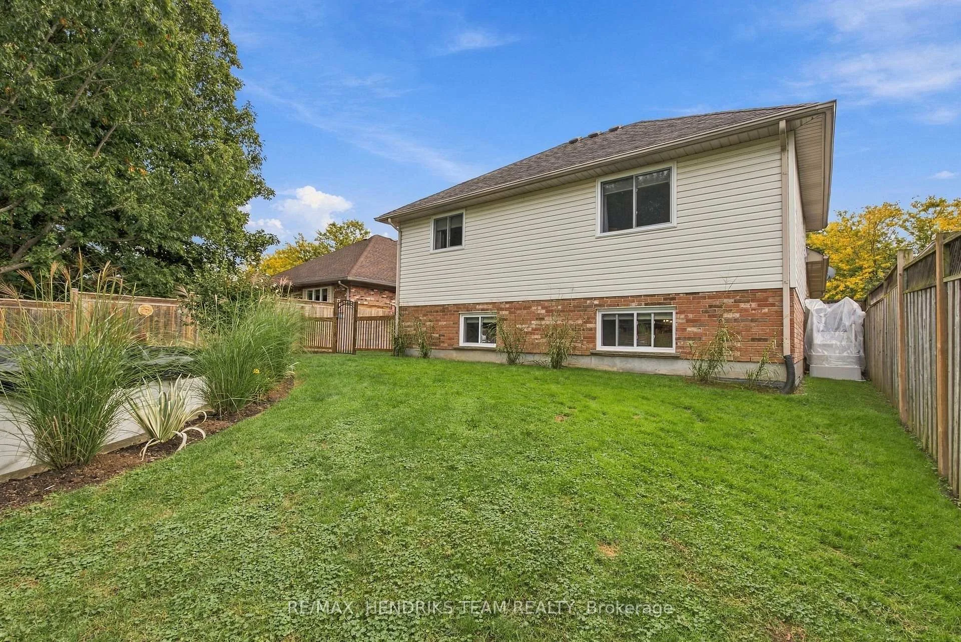 Photo 83 of 13 Timber Lane, St. Catharines, Lakeport — HOMEH