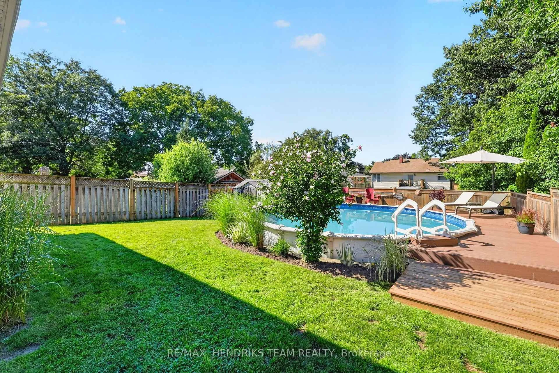 Photo 90 of 13 Timber Lane, St. Catharines, Lakeport — HOMEH