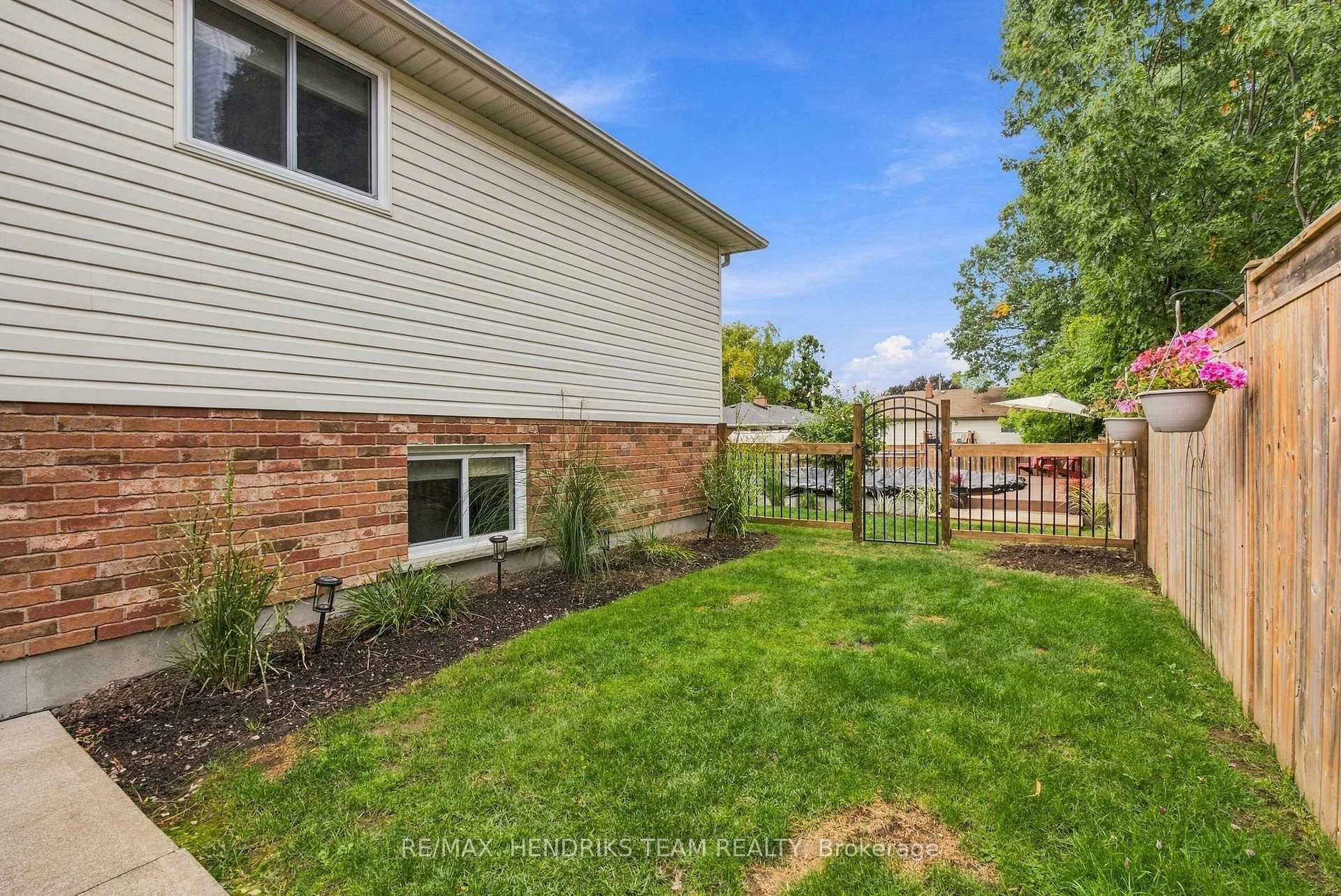 Photo 96 of 13 Timber Lane, St. Catharines, Lakeport — HOMEH
