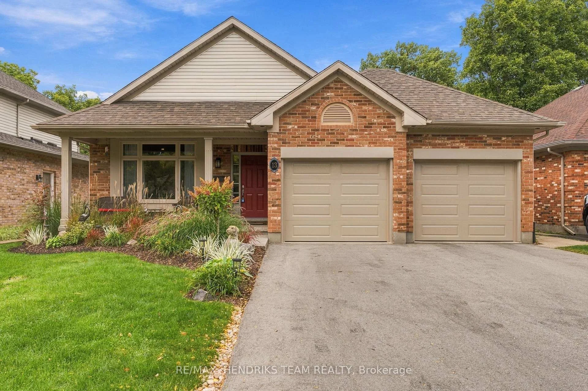 Photo 11 of 13 Timber Lane, St. Catharines, Lakeport — HOMEH