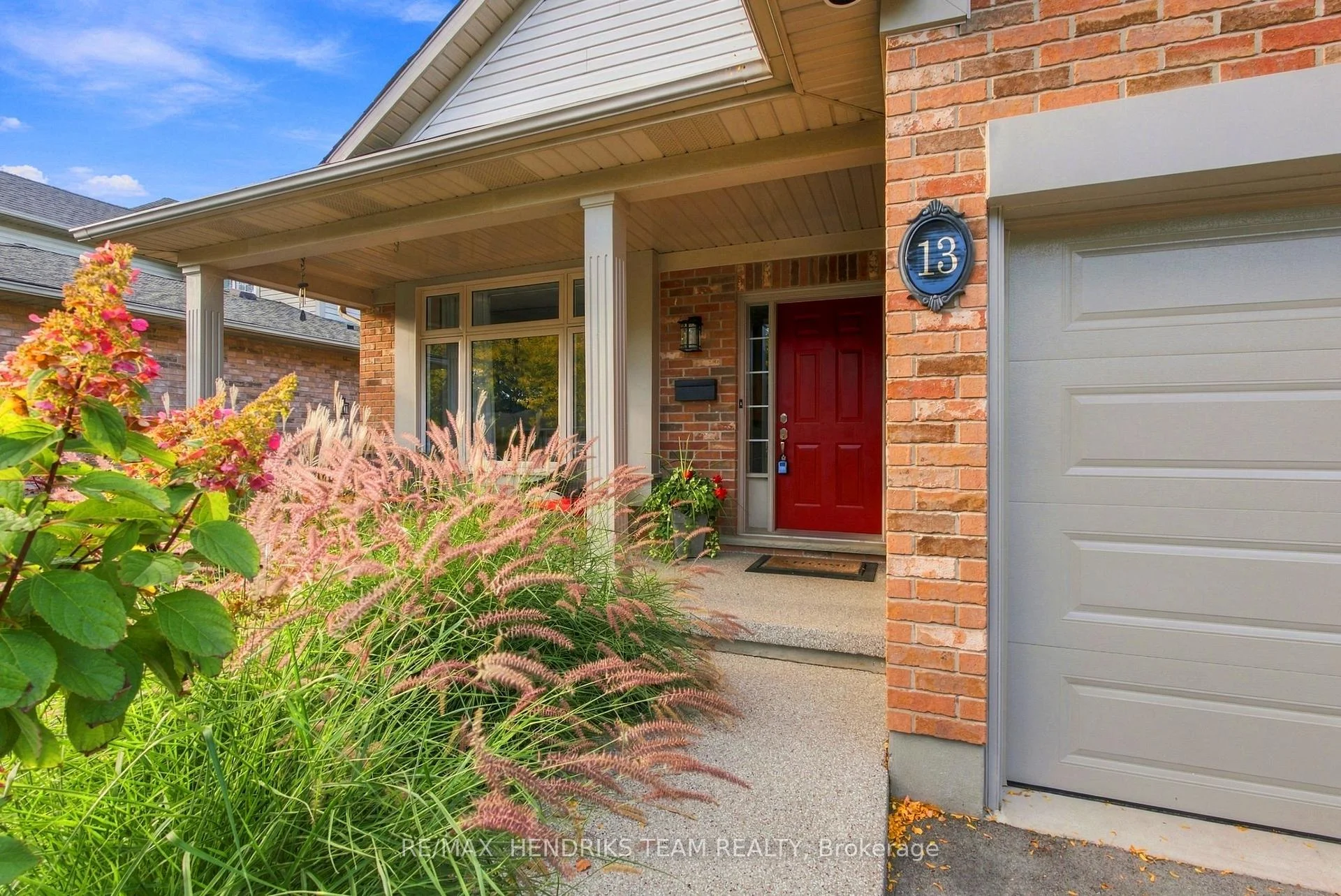 Photo 14 of 13 Timber Lane, St. Catharines, Lakeport — HOMEH