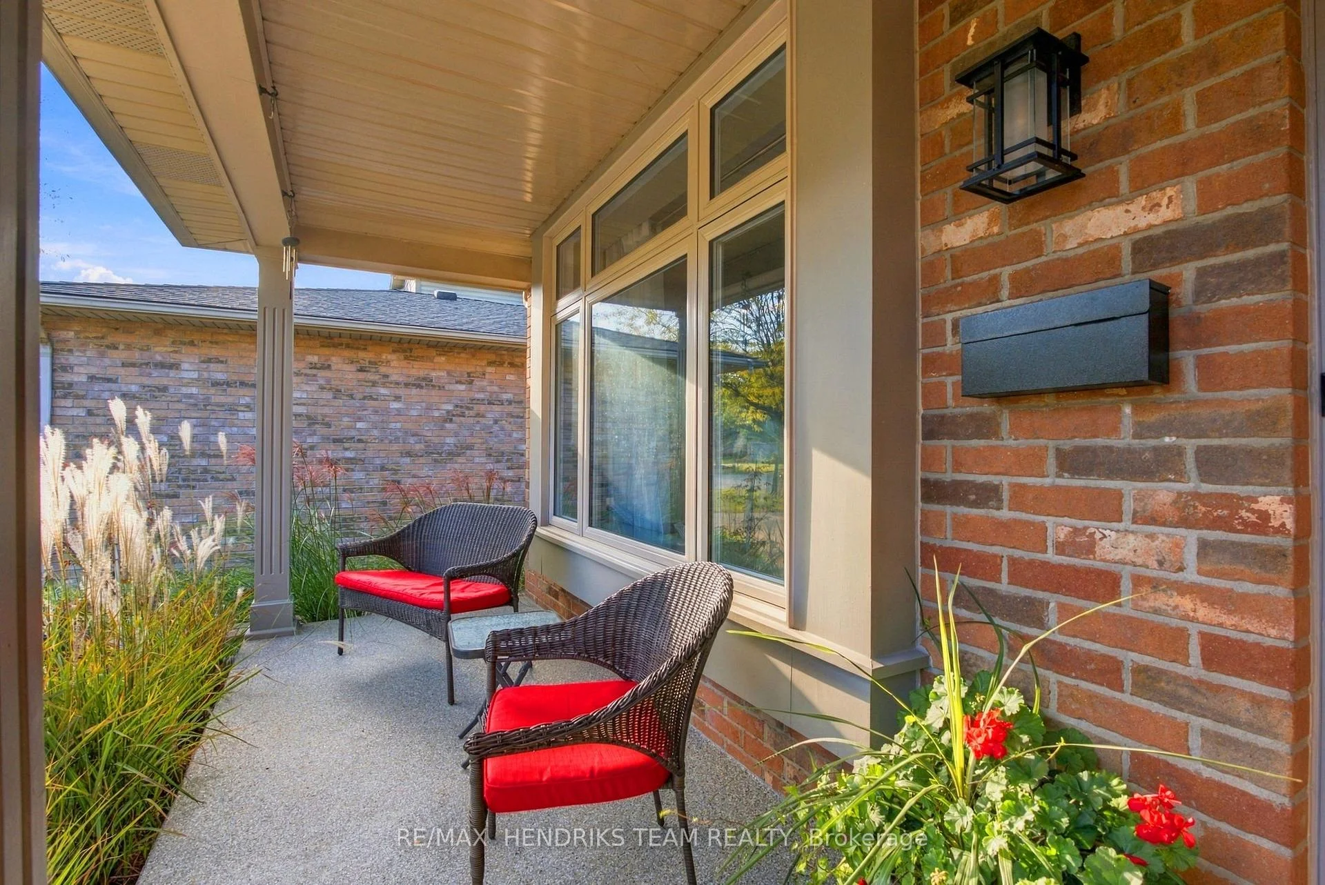 Photo 21 of 13 Timber Lane, St. Catharines, Lakeport — HOMEH