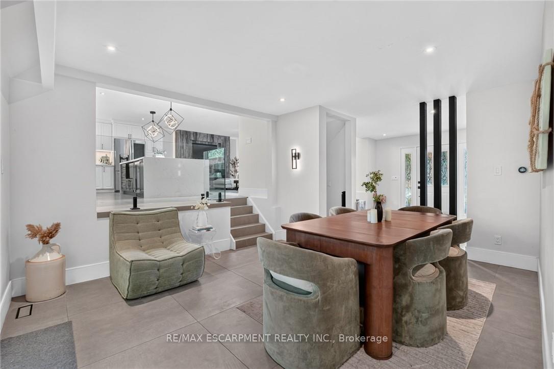 Photo 32 of 9 Leslie Drive, Hamilton, Stoney Creek — HOMEH