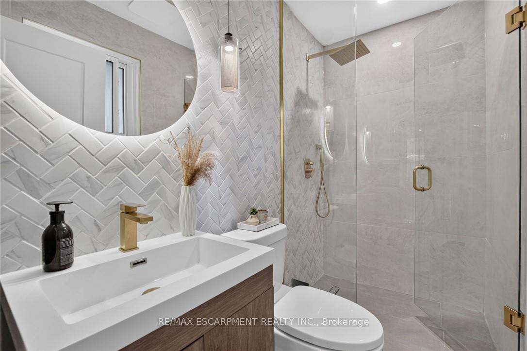 Photo 33 of 9 Leslie Drive, Hamilton, Stoney Creek — HOMEH