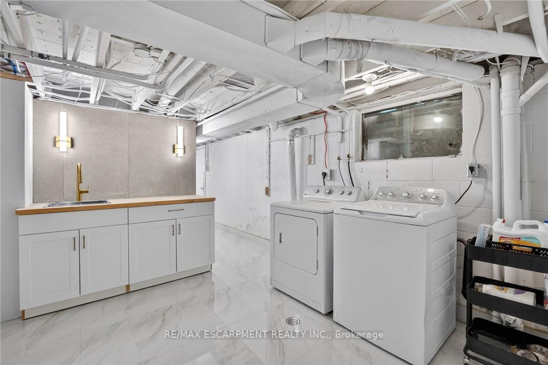 Photo 37 of 9 Leslie Drive, Hamilton, Stoney Creek — HOMEH