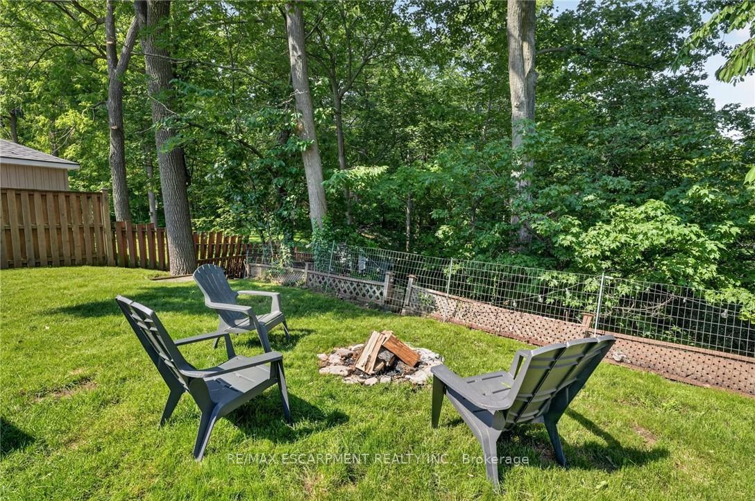 Photo 41 of 9 Leslie Drive, Hamilton, Stoney Creek — HOMEH