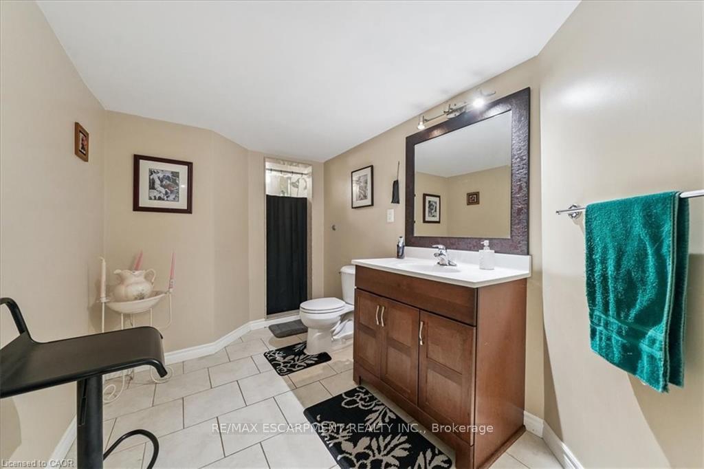Photo 29 of 52 Mistycreek Crescent, Brampton, Fletcher's Meadow — HOMEH