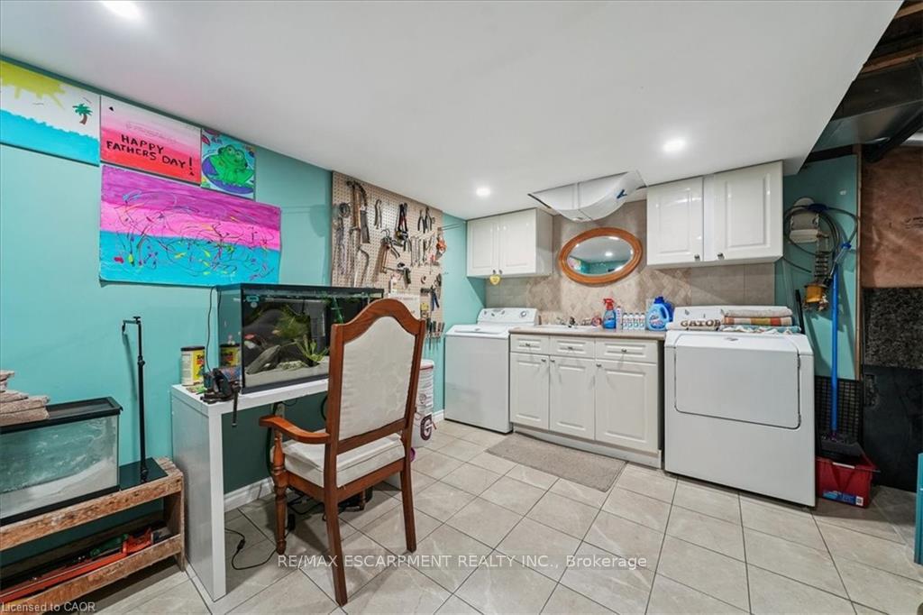 Photo 30 of 52 Mistycreek Crescent, Brampton, Fletcher's Meadow — HOMEH