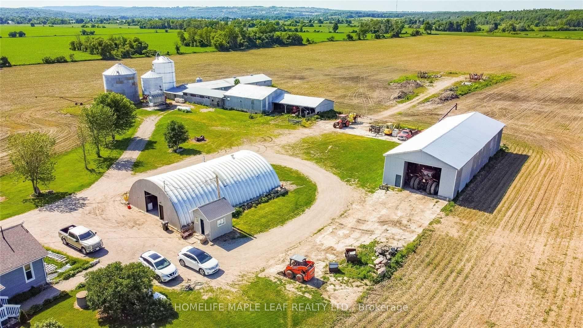 Photo 5 of 6830 3/4 Side Road, Clearview, Rural Clearview — HOMEH