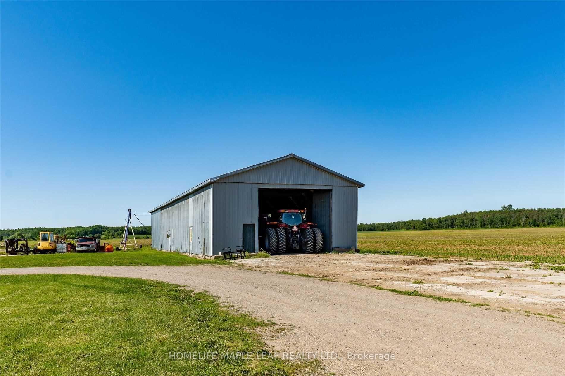 Photo 11 of 6830 3/4 Side Road, Clearview, Rural Clearview — HOMEH