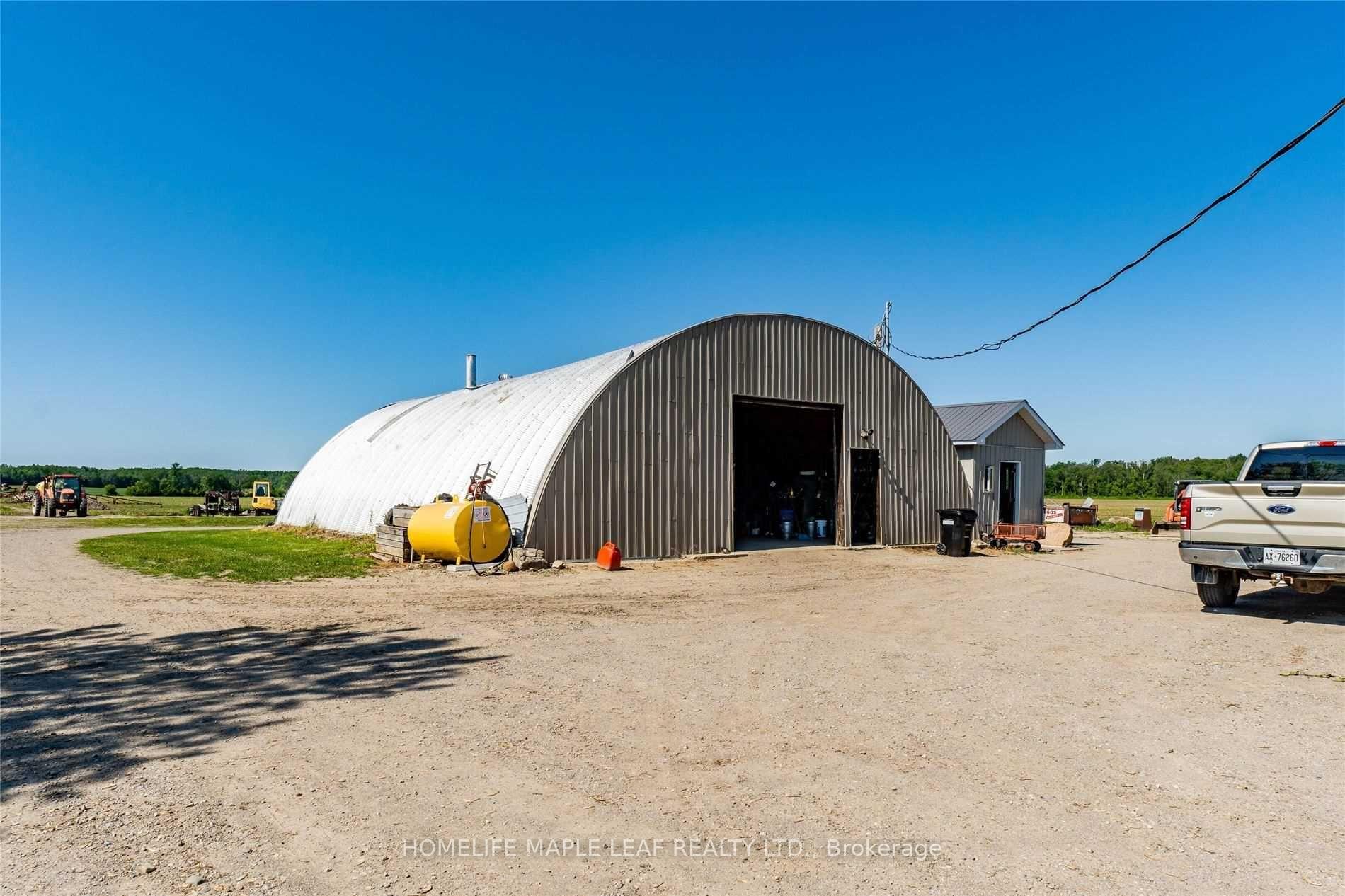Photo 12 of 6830 3/4 Side Road, Clearview, Rural Clearview — HOMEH