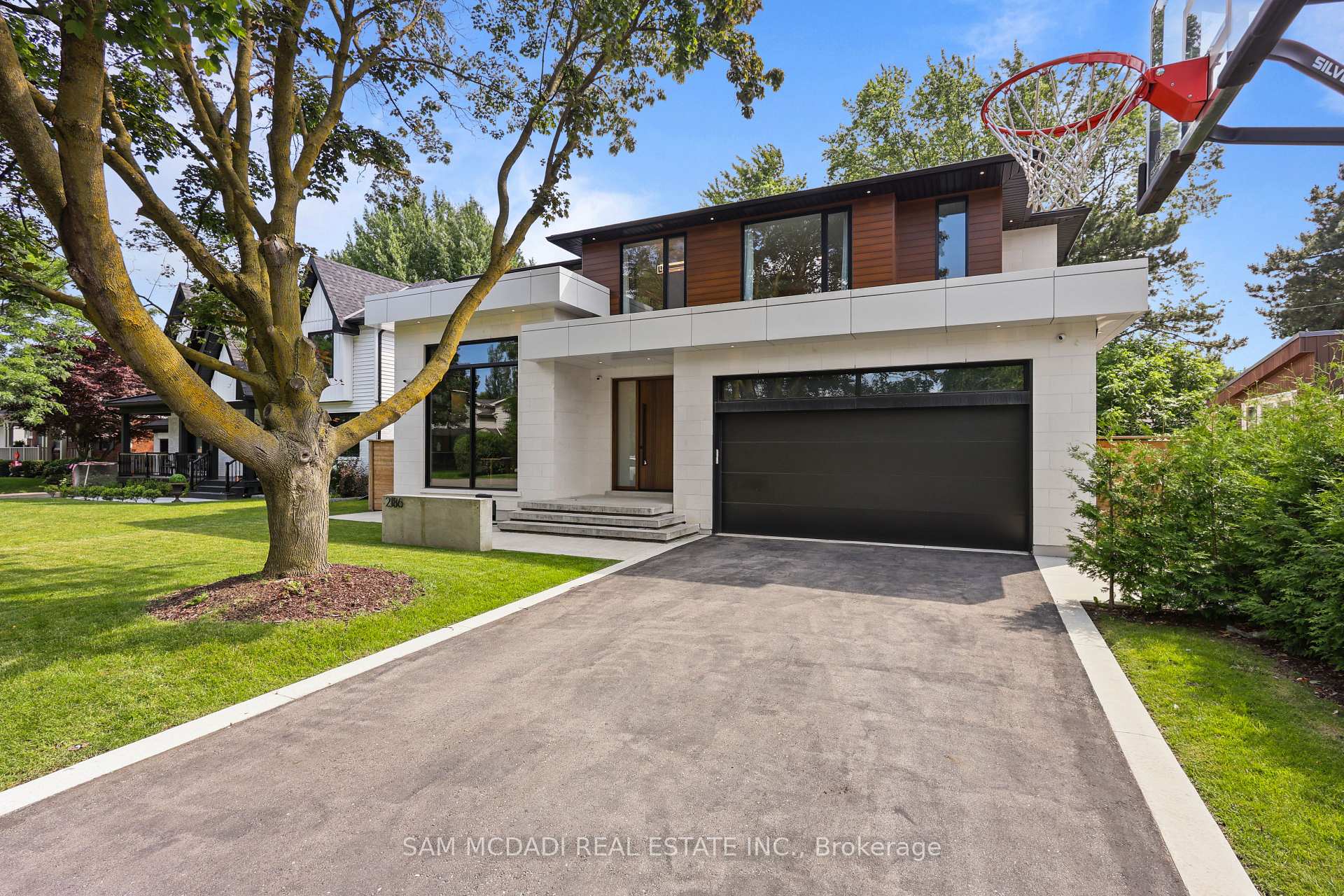 Photo 1 of 2186 Harcourt Crescent, Mississauga, Lakeview — HOMEH