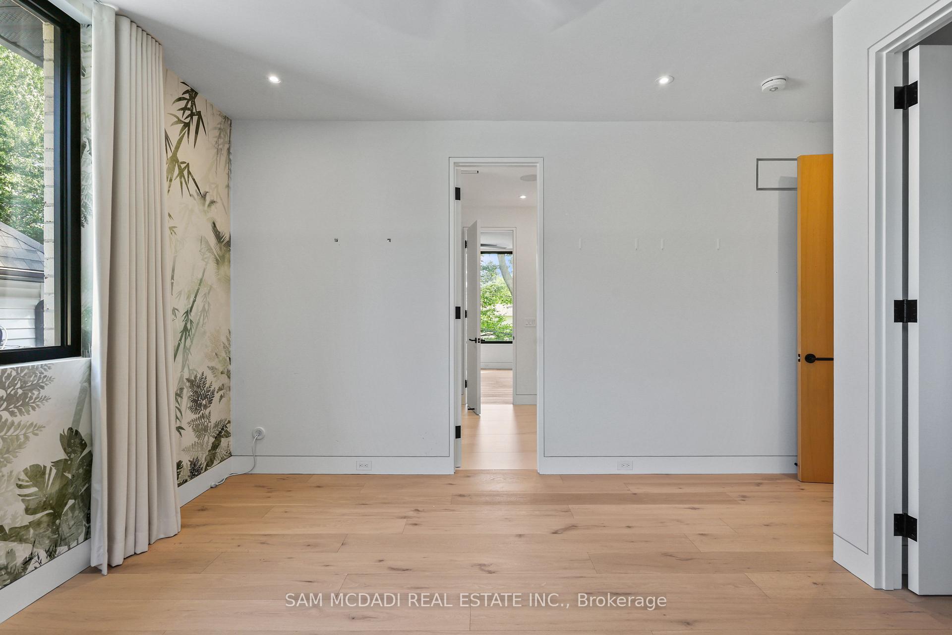 Photo 32 of 2186 Harcourt Crescent, Mississauga, Lakeview — HOMEH
