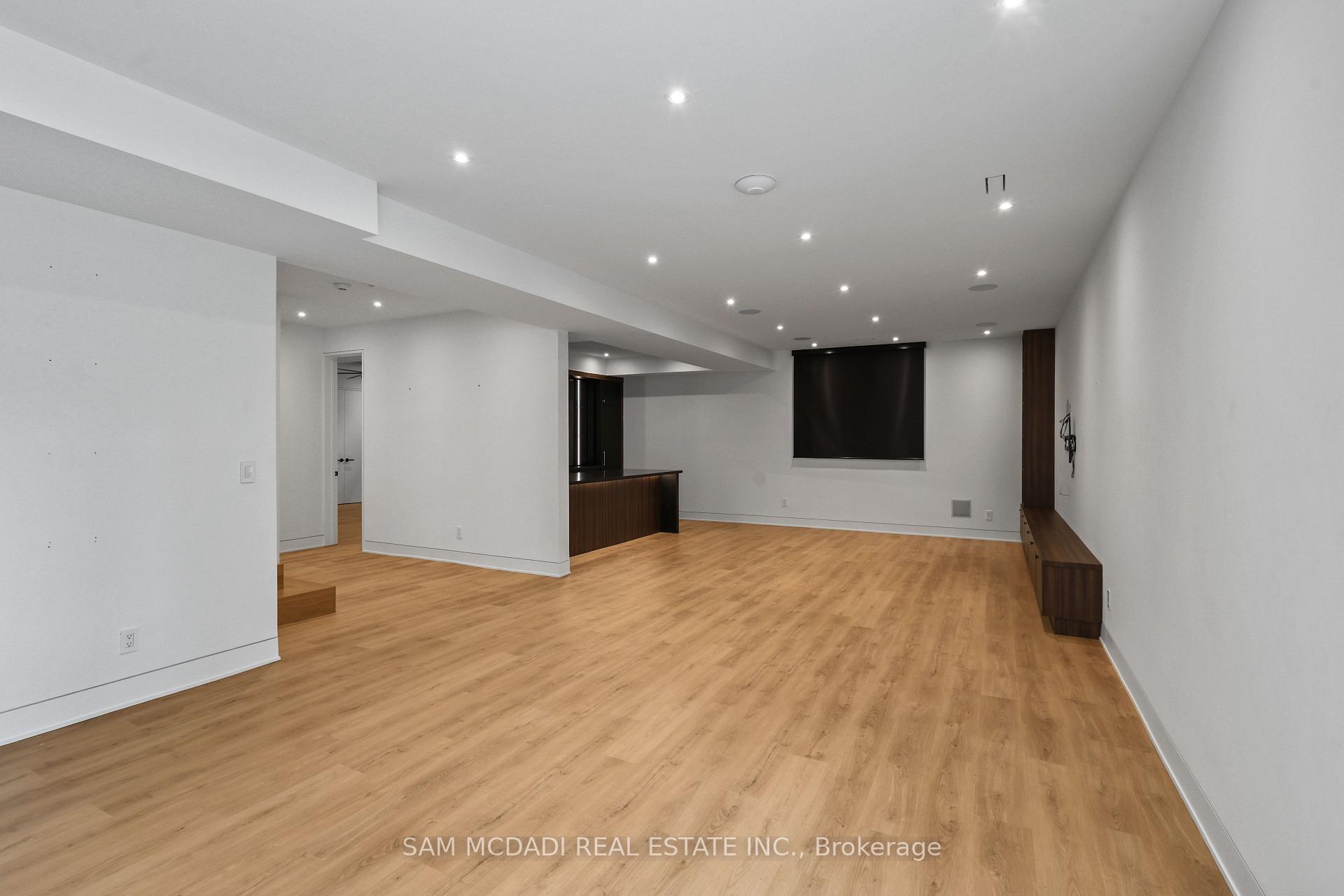 Photo 40 of 2186 Harcourt Crescent, Mississauga, Lakeview — HOMEH